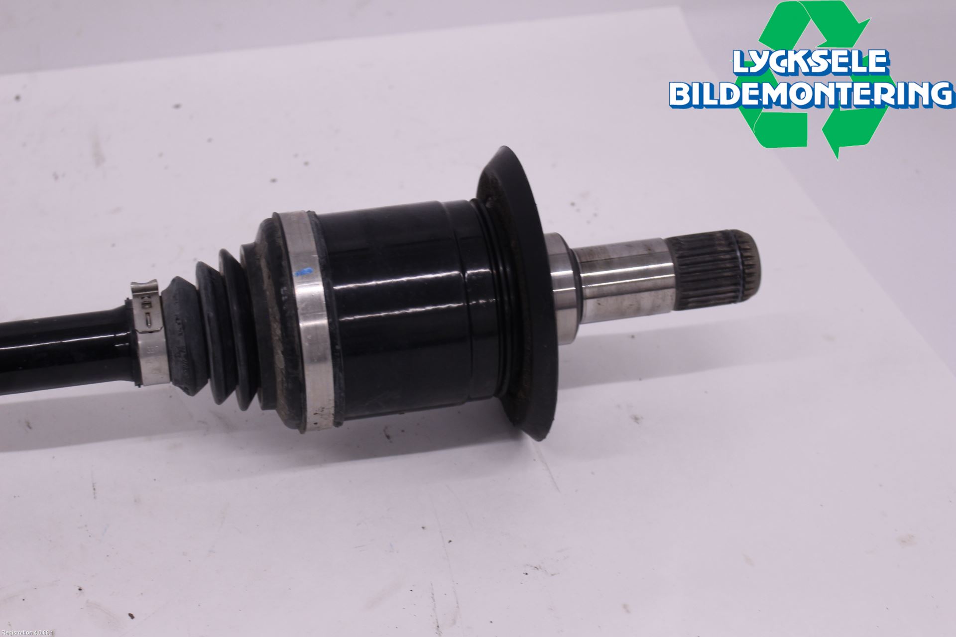 BMW 3 G20/G21/G80/G81 19- Drivaxel Bak Höger