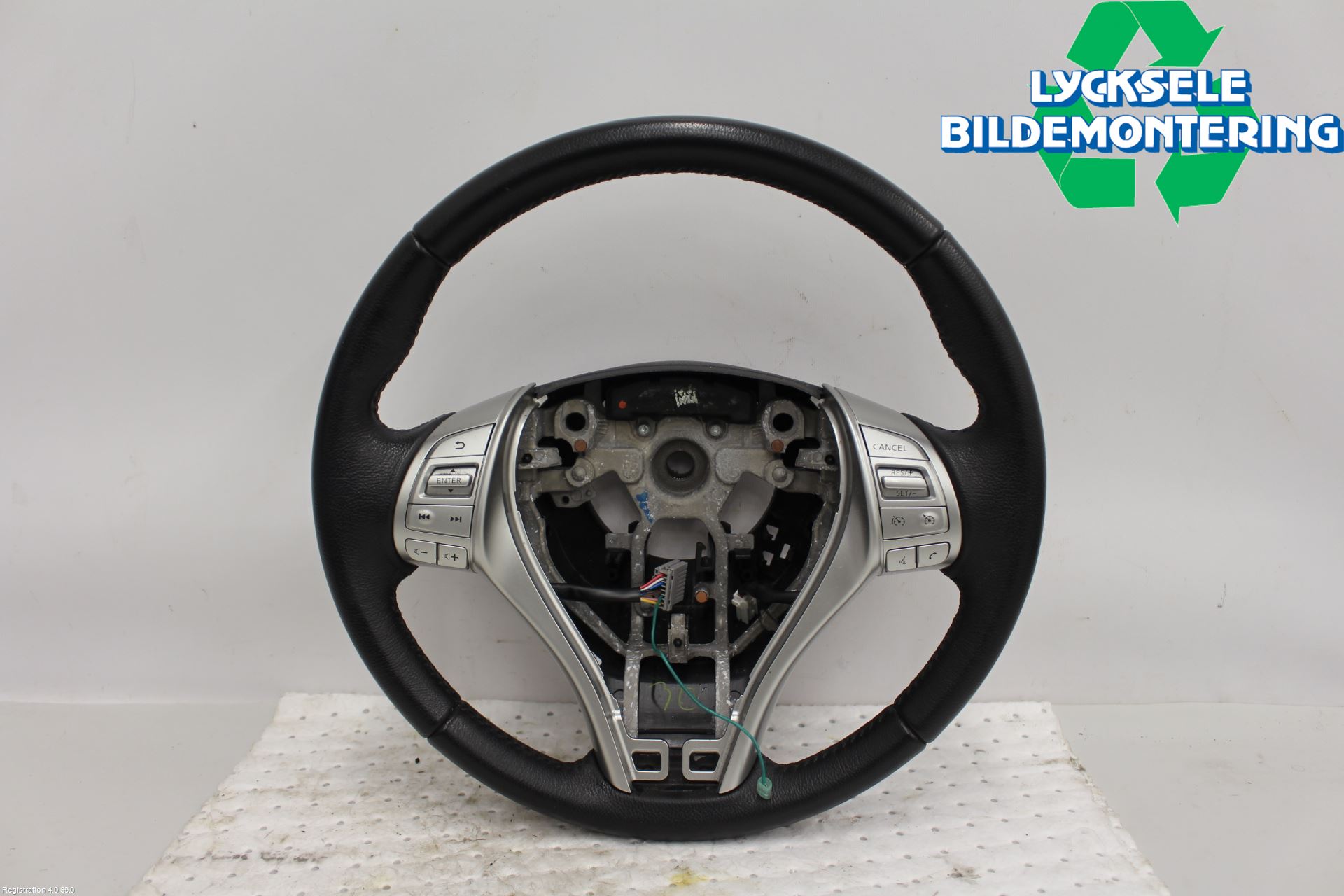 Nissan NAVARA, TREK-1 17-21 Ratt