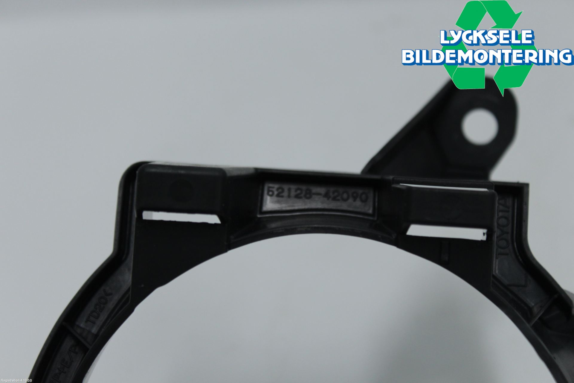 Toyota RAV4 13-18 Dimljussarg Fram