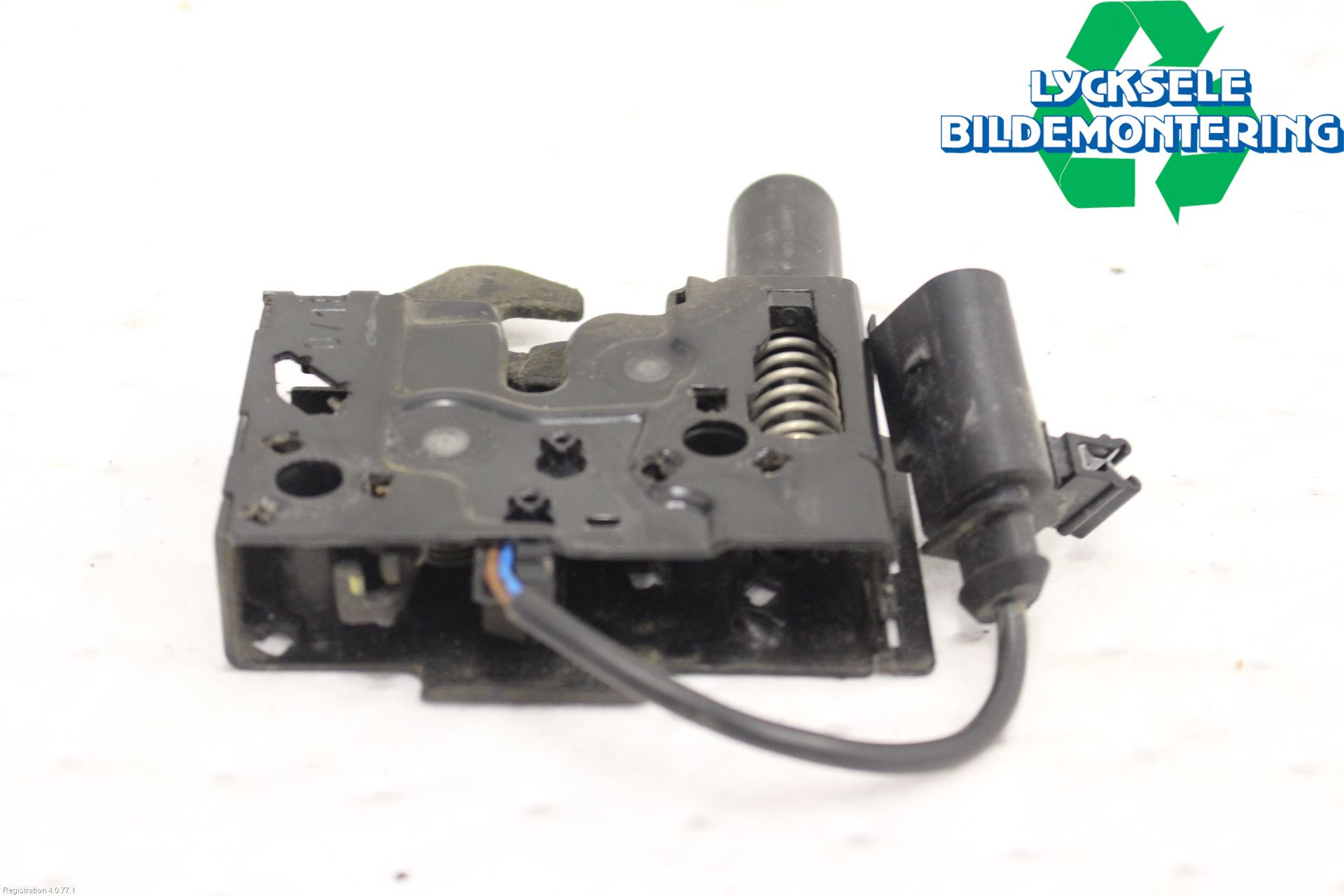 Audi A4/S4 B9 16-19 Huvlås