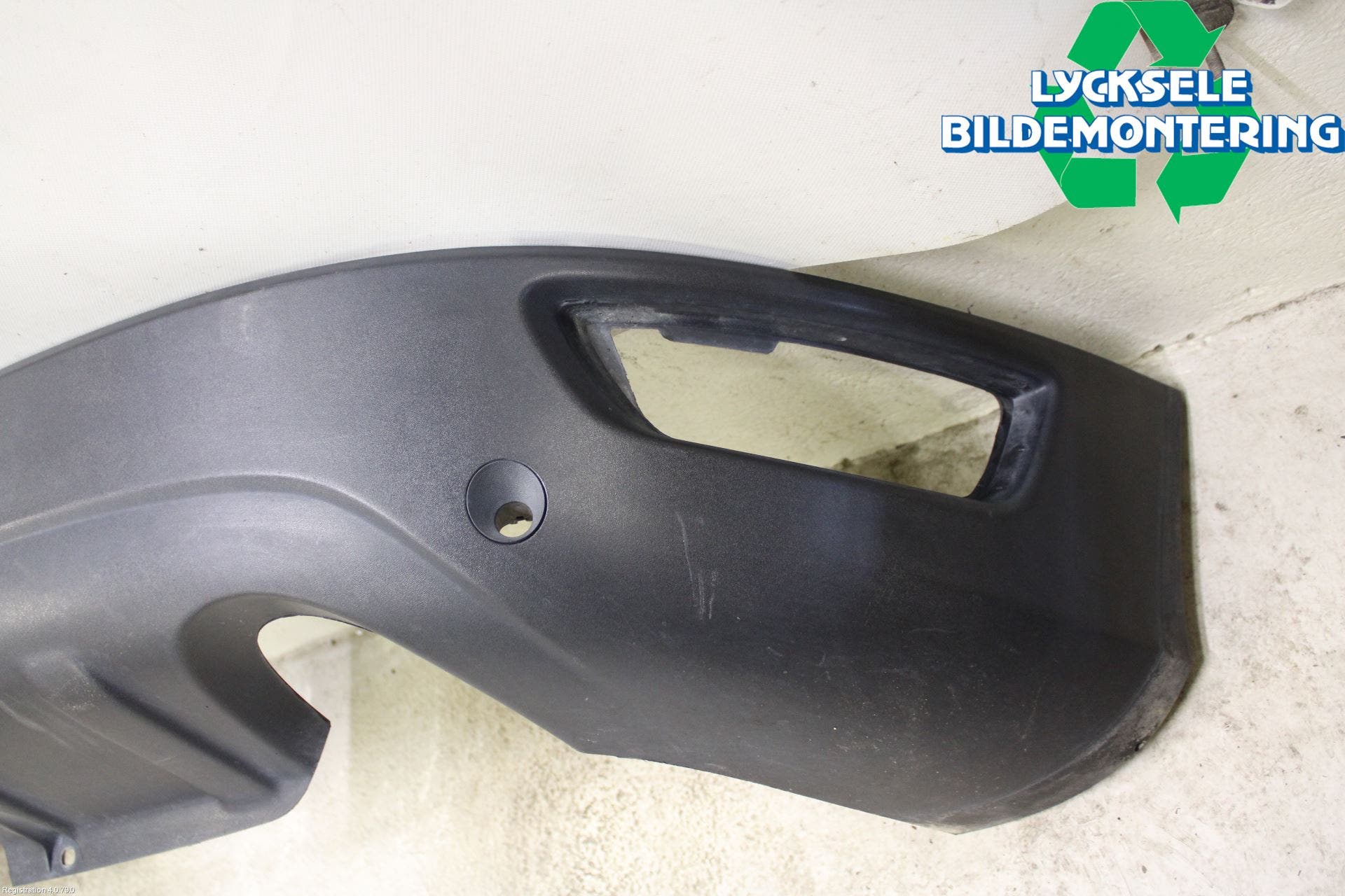 Volvo XC60 09-13 Stötfångarbeklädnad Bak