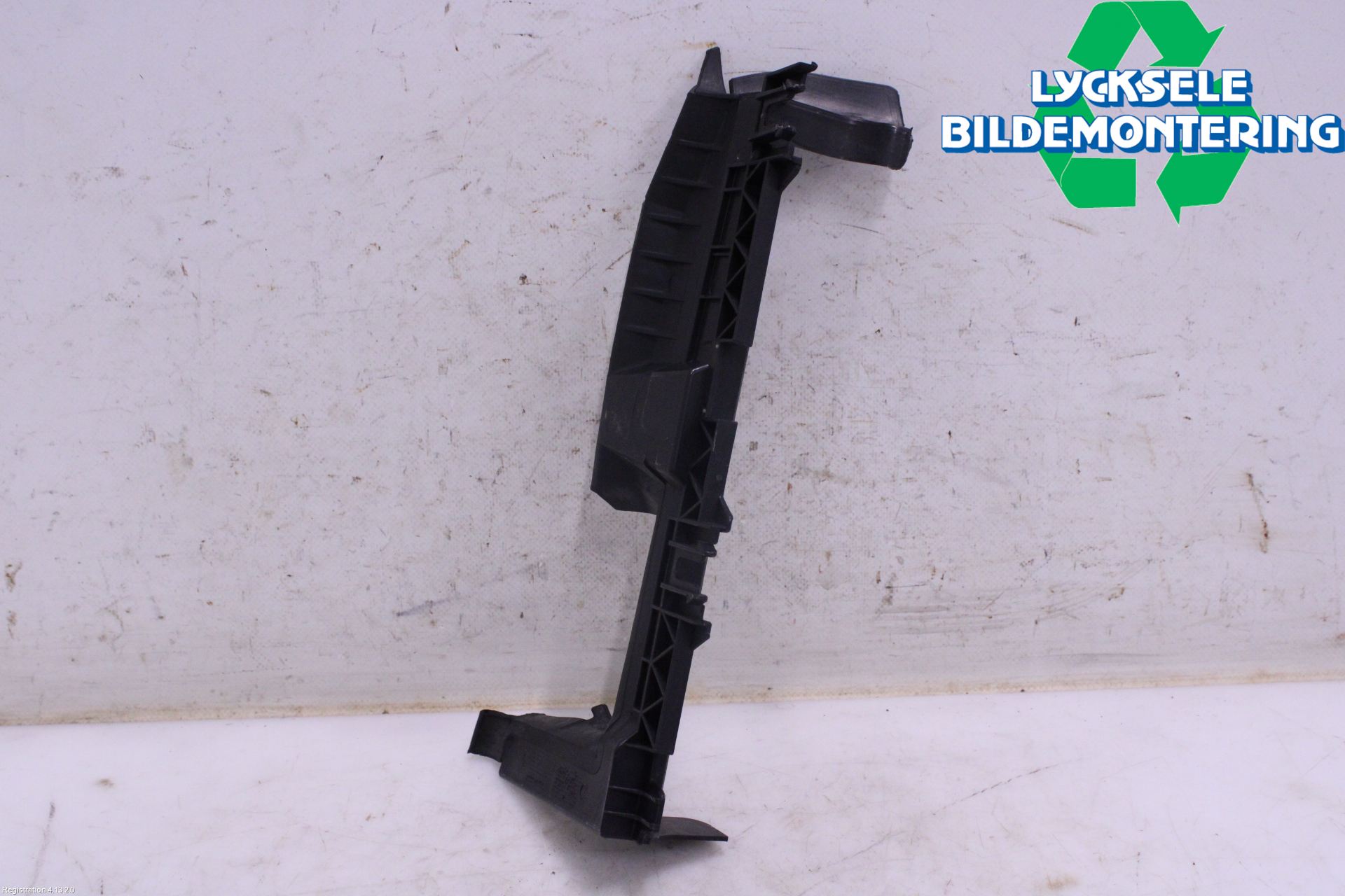 Mercedes-Benz MB CLA-KLASS (C117/X117) 13-19 Deflektor Plåt-Plast Kylning