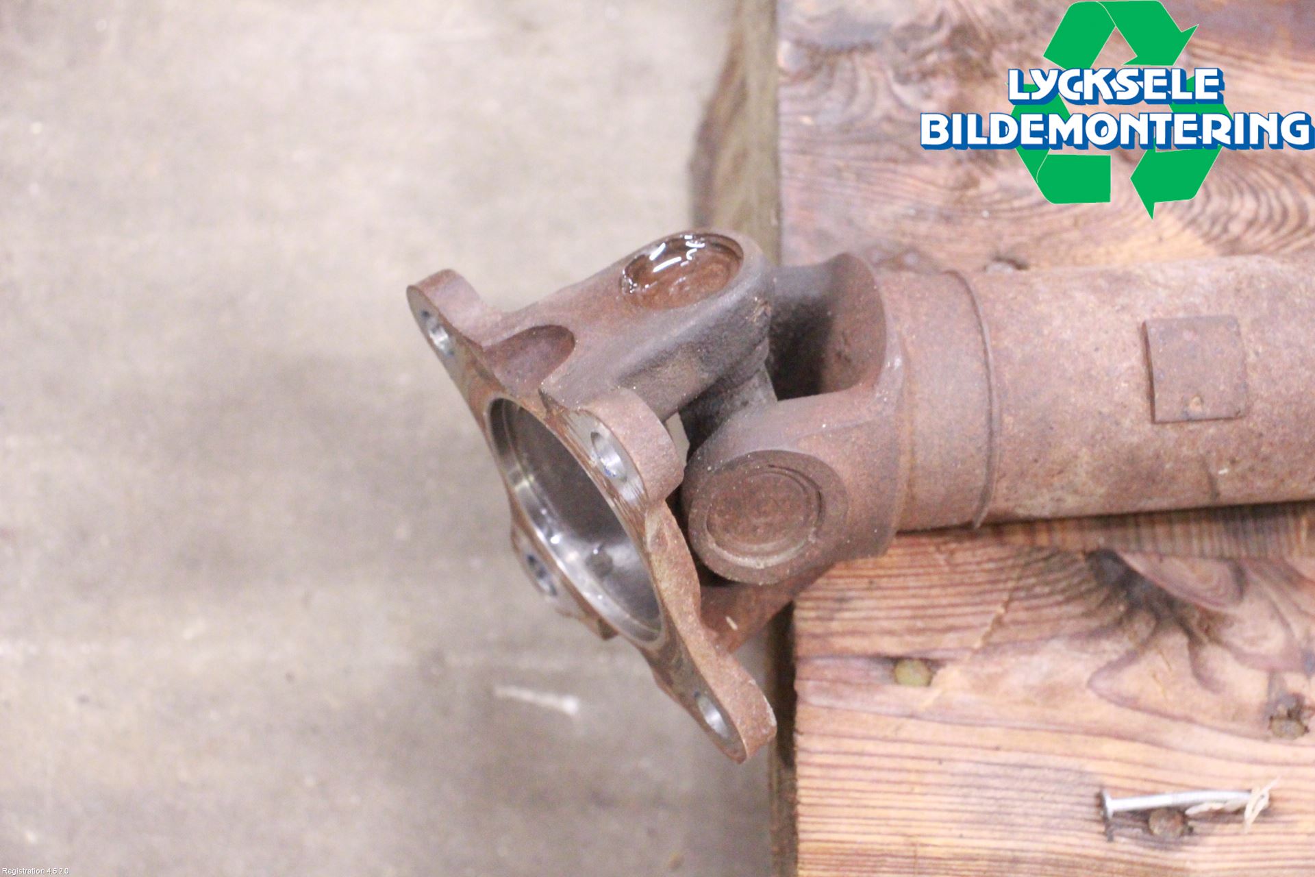 Dodge PICK UP RAM 81- Mellanaxel Främre 4Wd