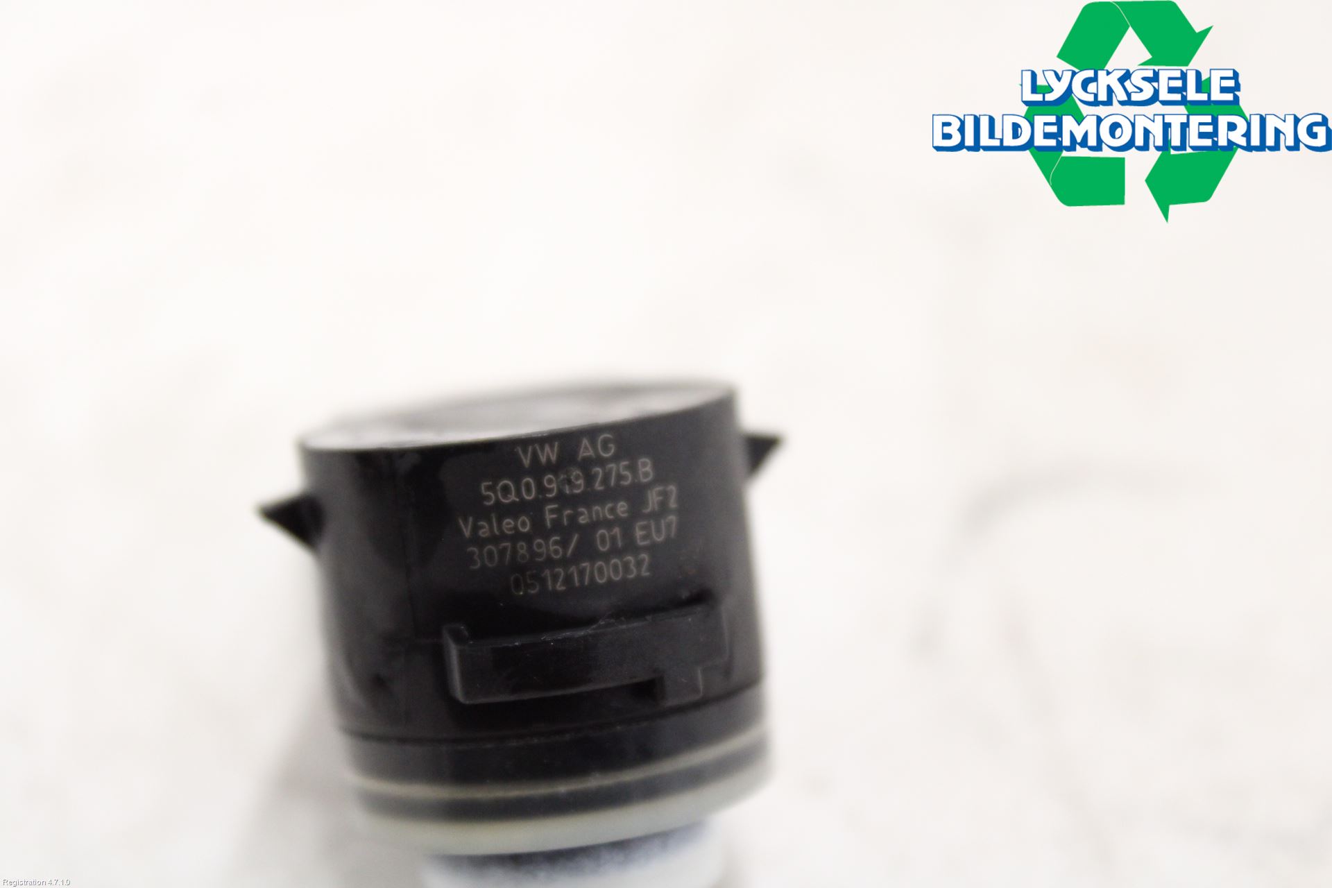 Volkswagen VW T-ROC 18- Parkeringshjälp Frontsensor