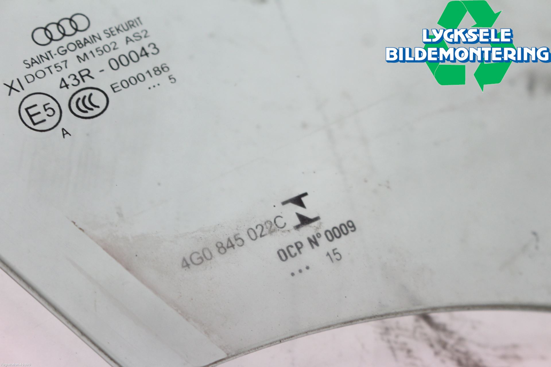 Audi A6 ALLROAD 12-18 Dörruta Fram Höger