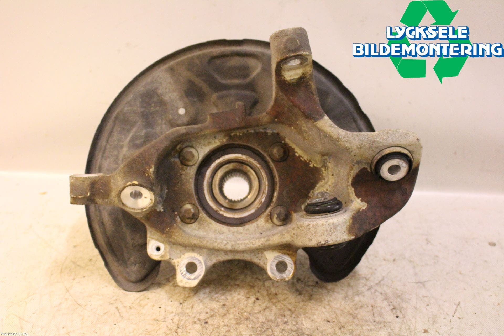 MB GLC-KLASS (X253/C253) 15-22 Hjullagerhus-Spindel Vä B