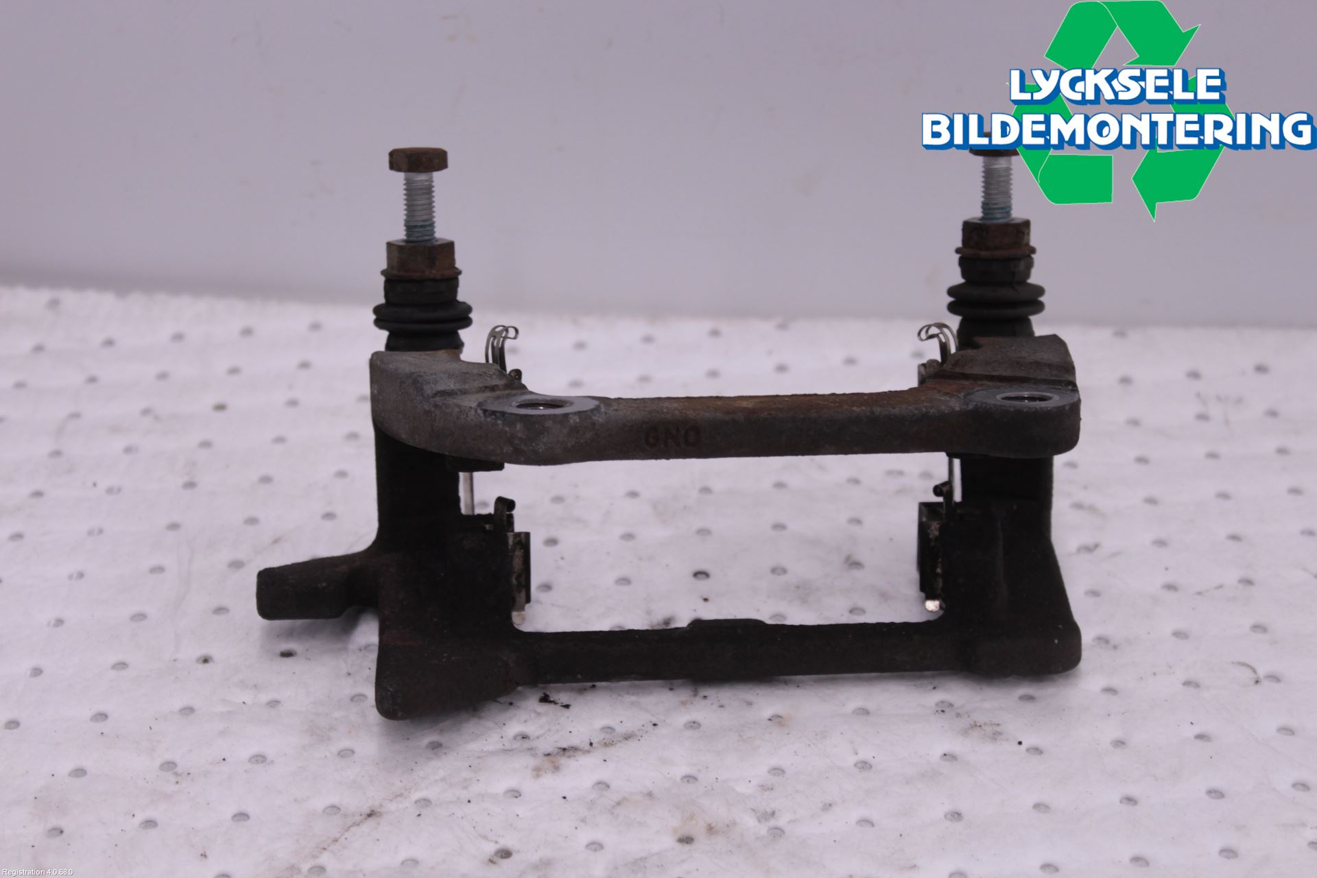 Audi A4 12-15 Bromsokshållare