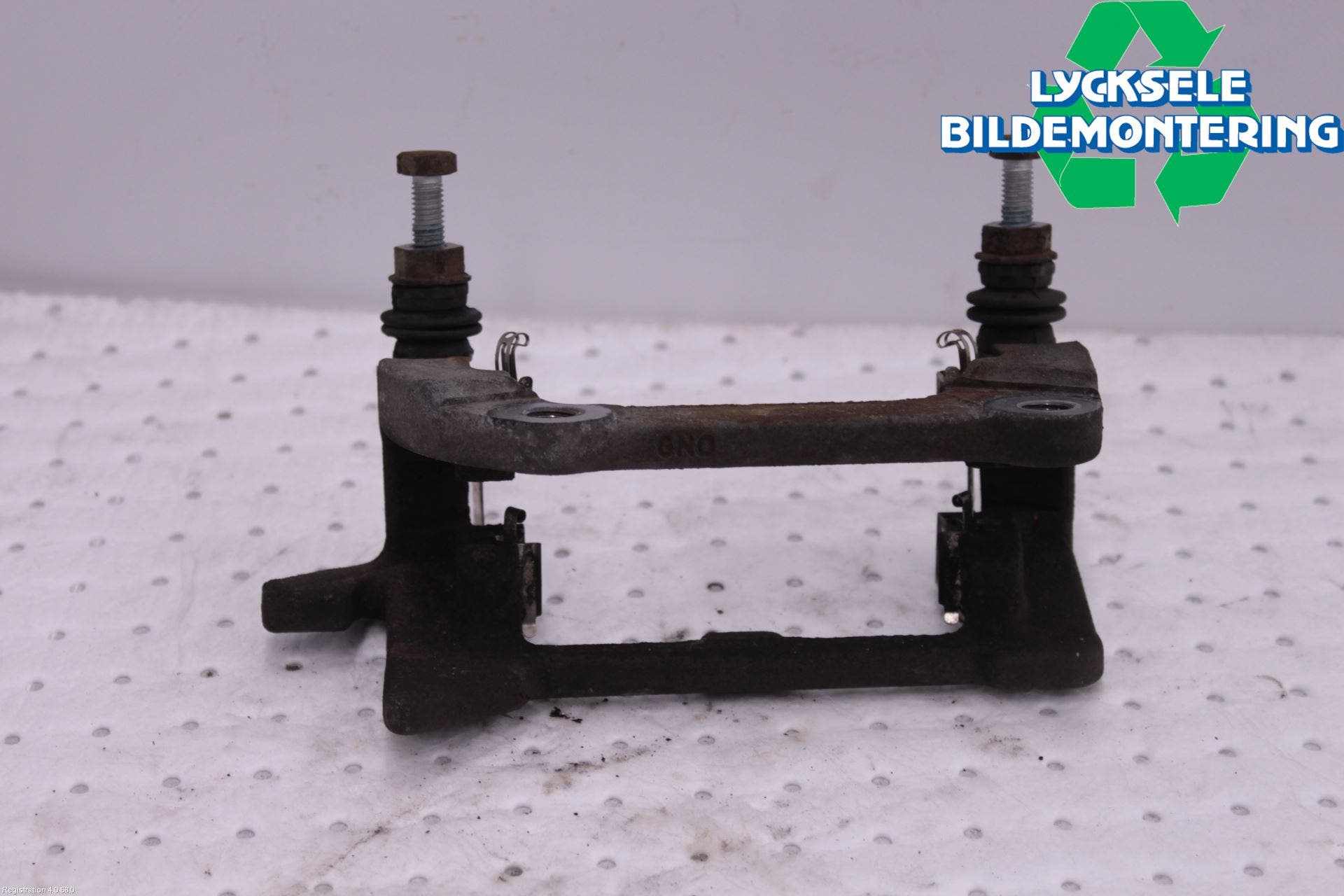 Audi A4 12-15 Bromsokshållare