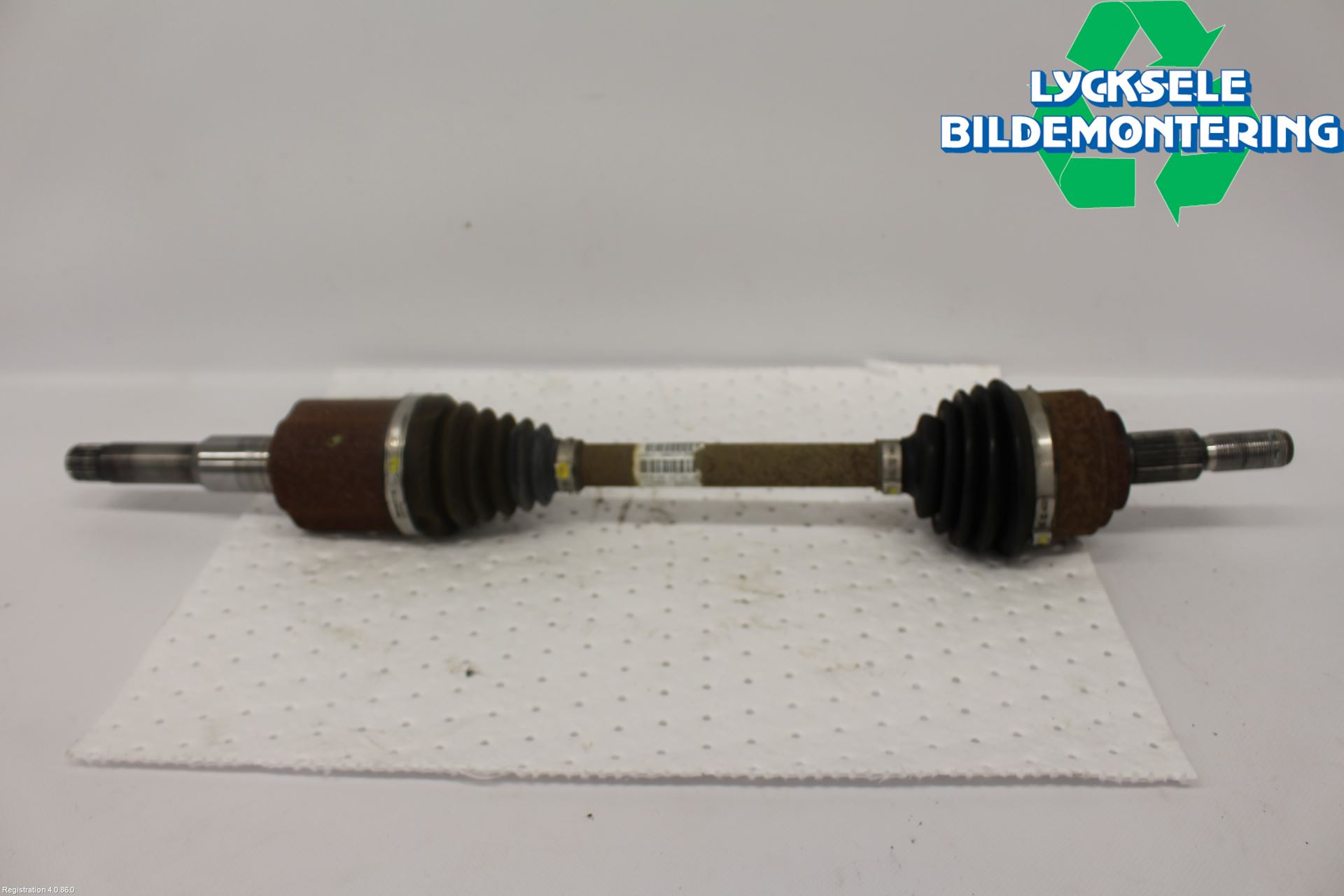 Ford FOCUS 19- Drivaxel Fram Vänster