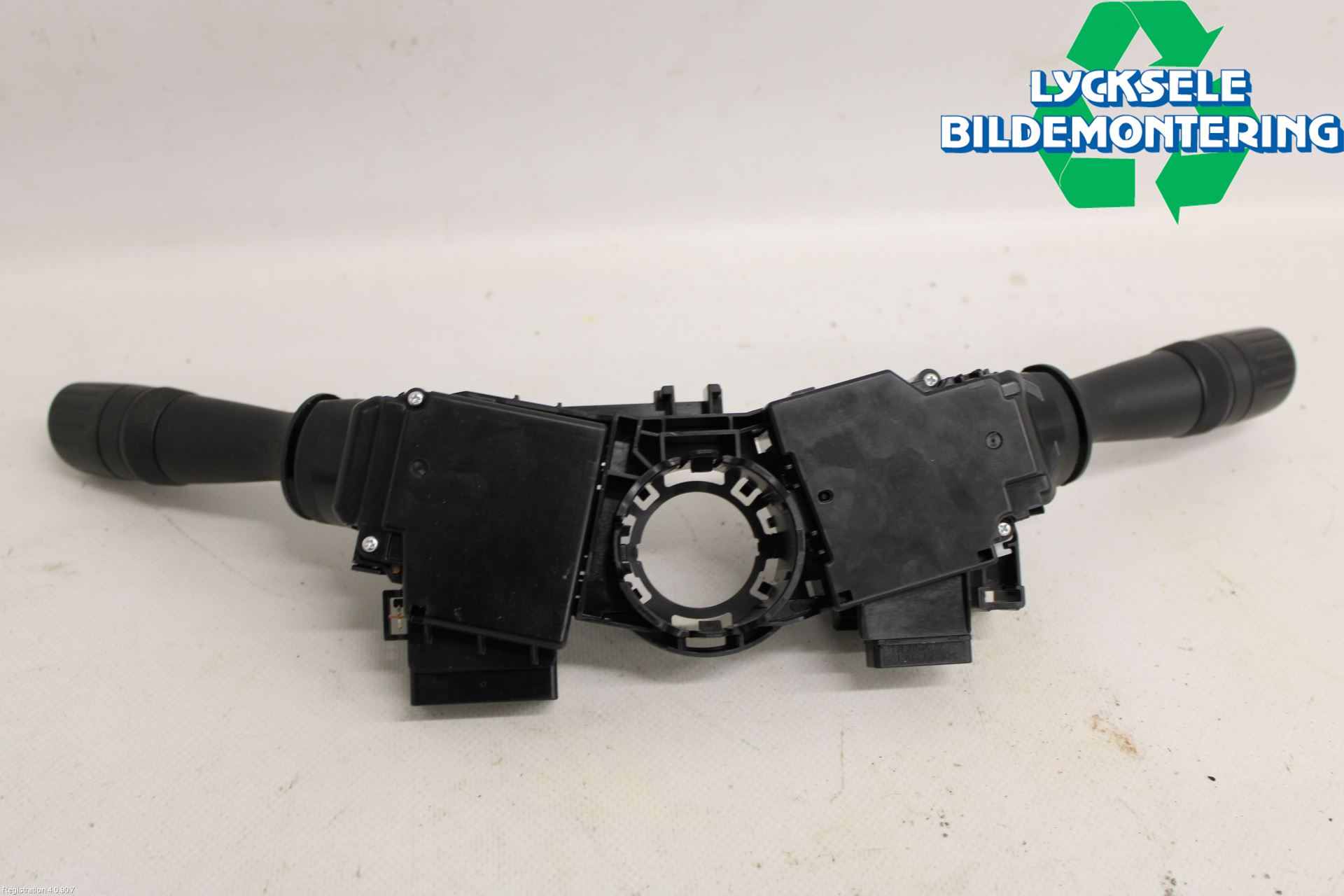 Toyota AURIS 13-19 Spakcentral