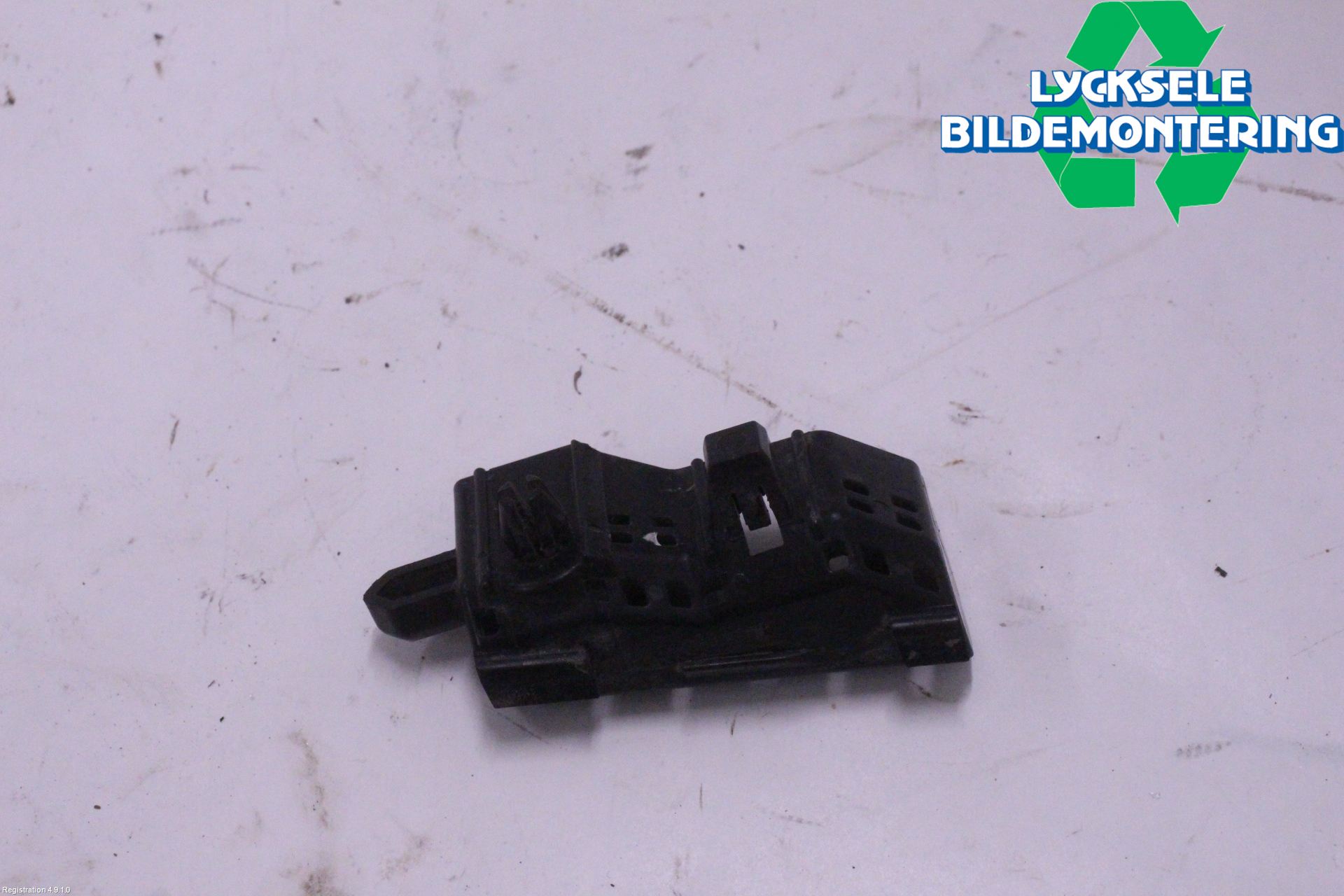 Subaru OUTBACK   07-09 Stötfångarfäste Fram Vä