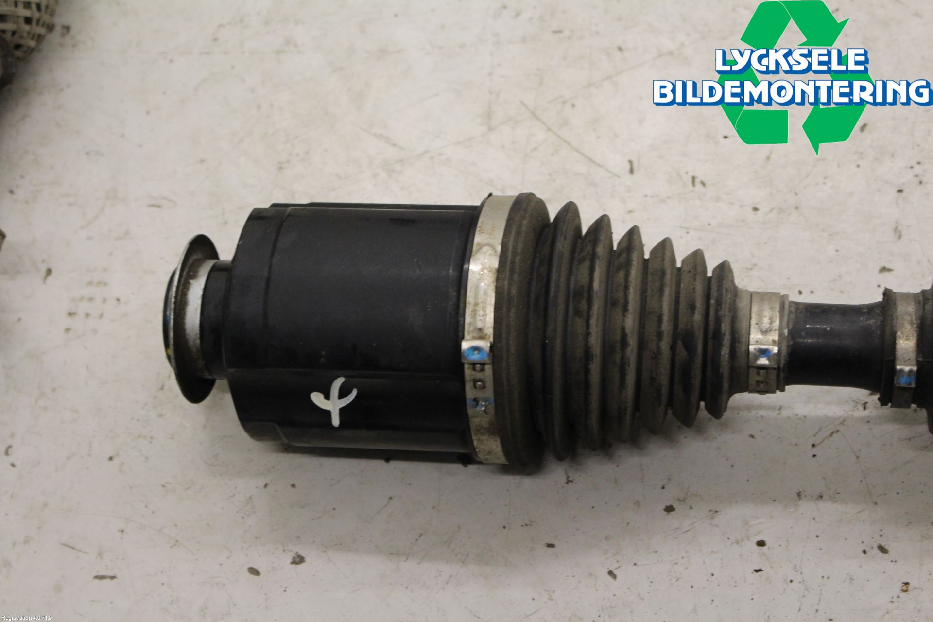Kia SORENTO 10-14 Drivaxel Fram Höger