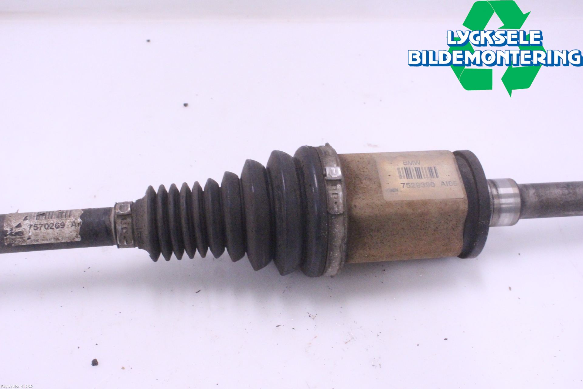 BMW 5 E60/61 Sed/Tou 02-10 Drivaxel Fram Höger