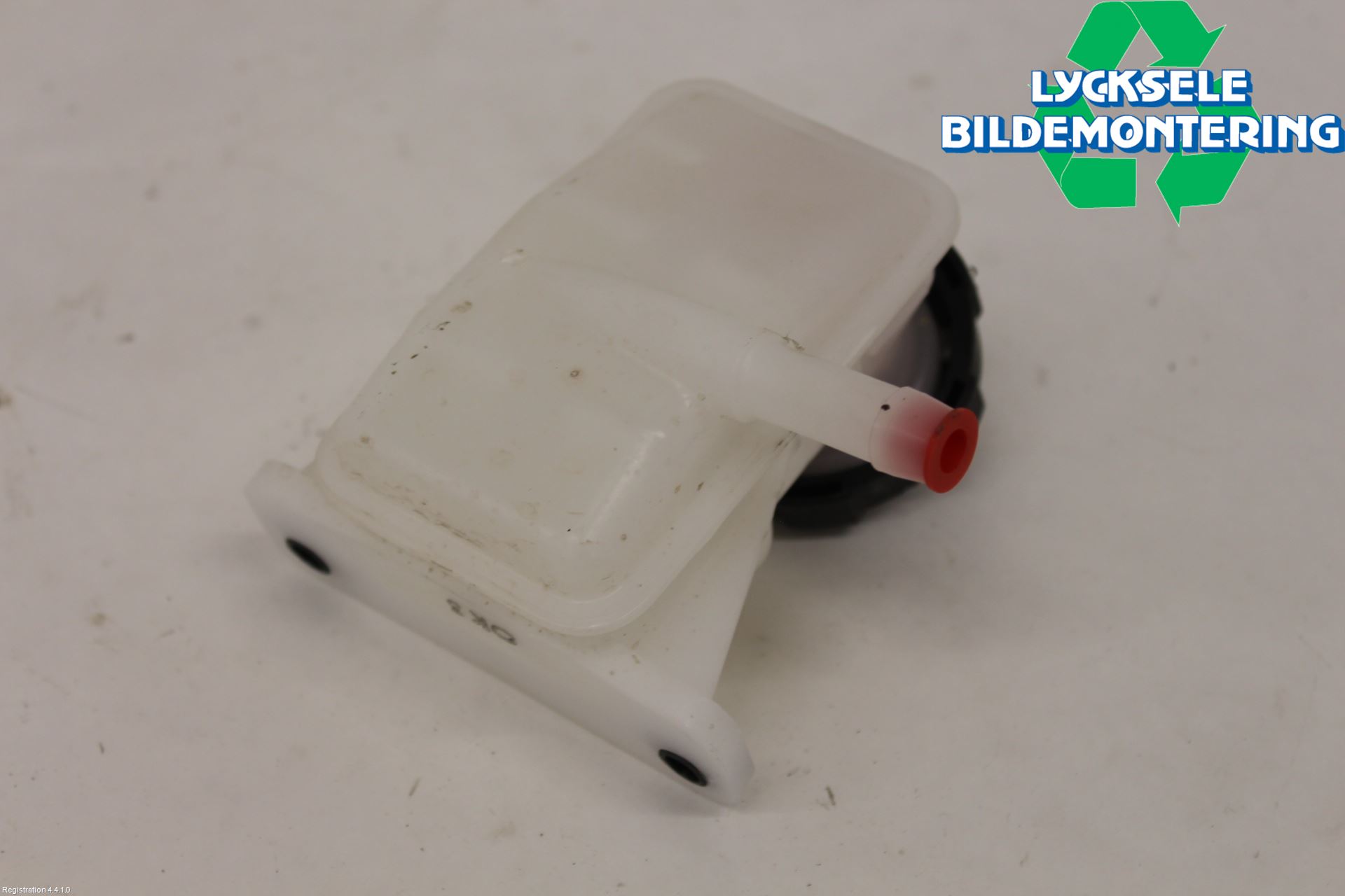 Hyundai IONIQ AE 17-22 Bromsvätskebehållare