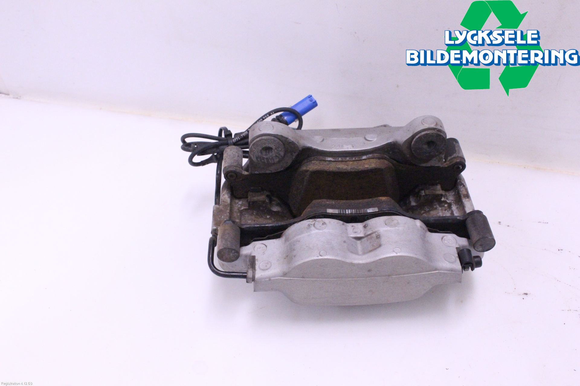 BMW 5 G30/G31/F90 17-23 Bromsok Fram Vänster