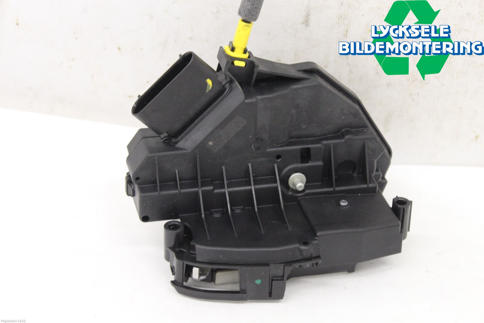 Ford KUGA 17-19 Låskista-Dörrlås