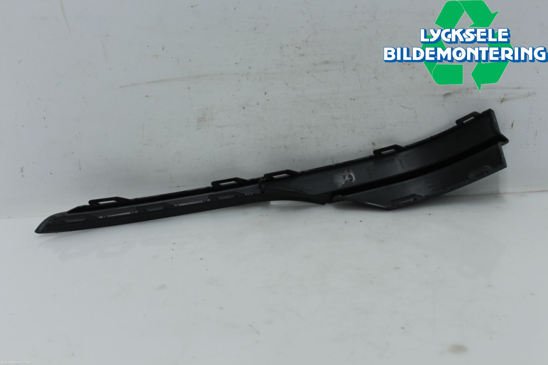 Volkswagen VW GOLF / E-GOLF VII 13-20 Stötfångarlist Fram