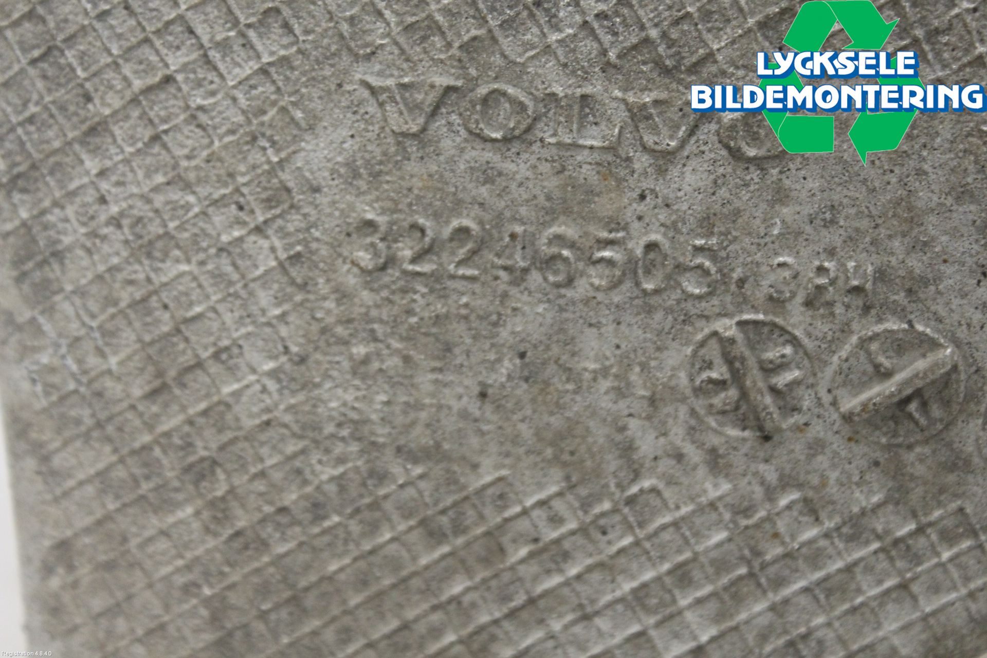 Volvo V60 19- Bärarm Bak Höger