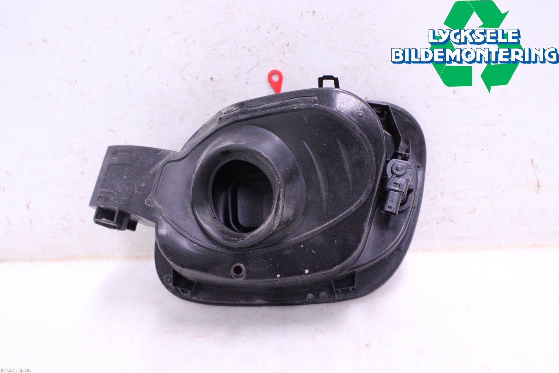 Opel ASTRA K 16-22 Tanklucka