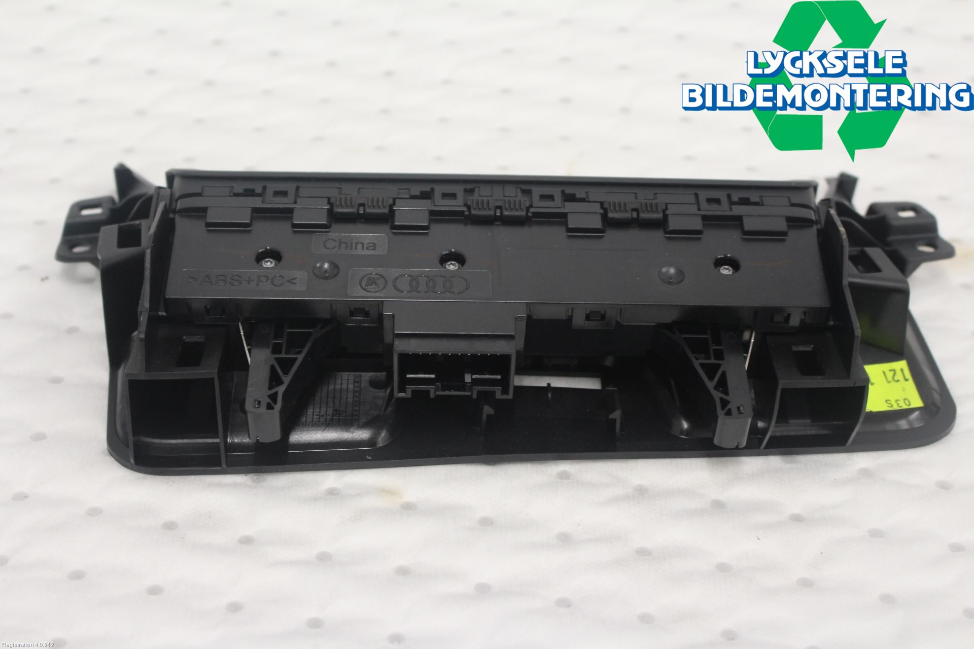 Audi A3/S3 8Y 21- Strömställare Multifunktion