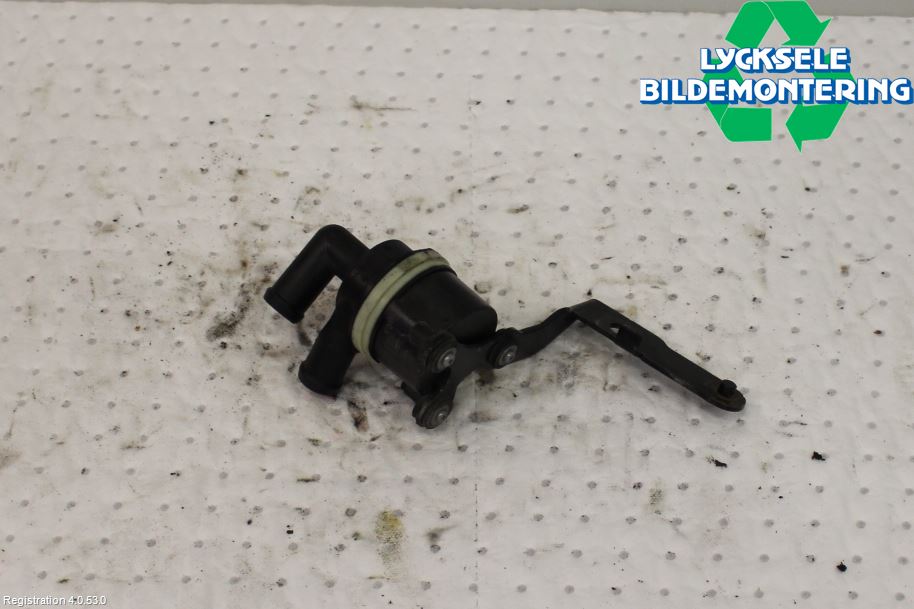 Volkswagen VW TIGUAN 07-16 Vattenpump