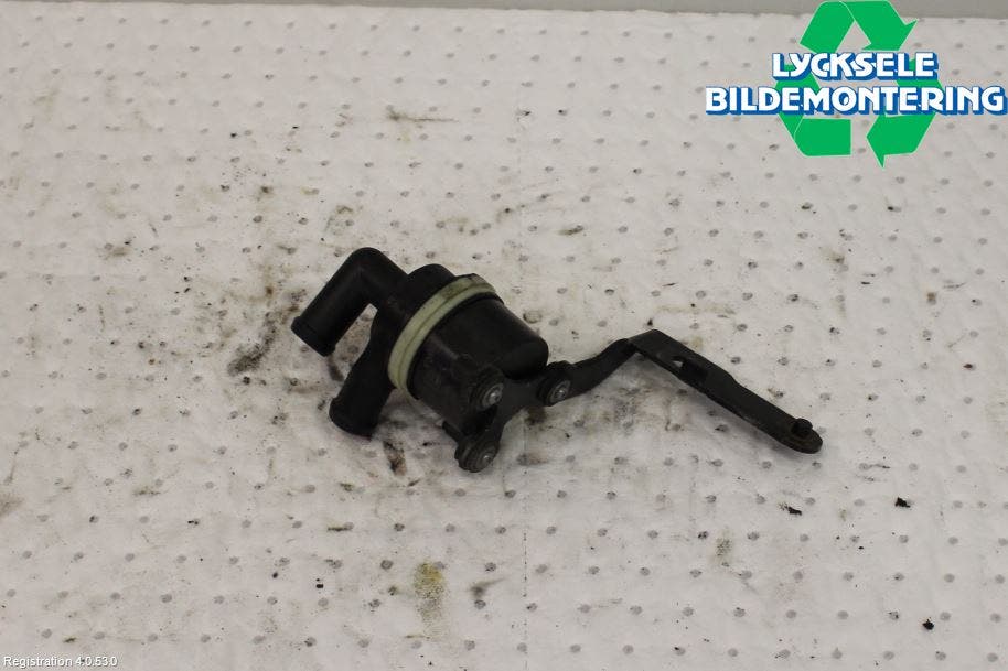 Volkswagen VW TIGUAN 07-16 Vattenpump