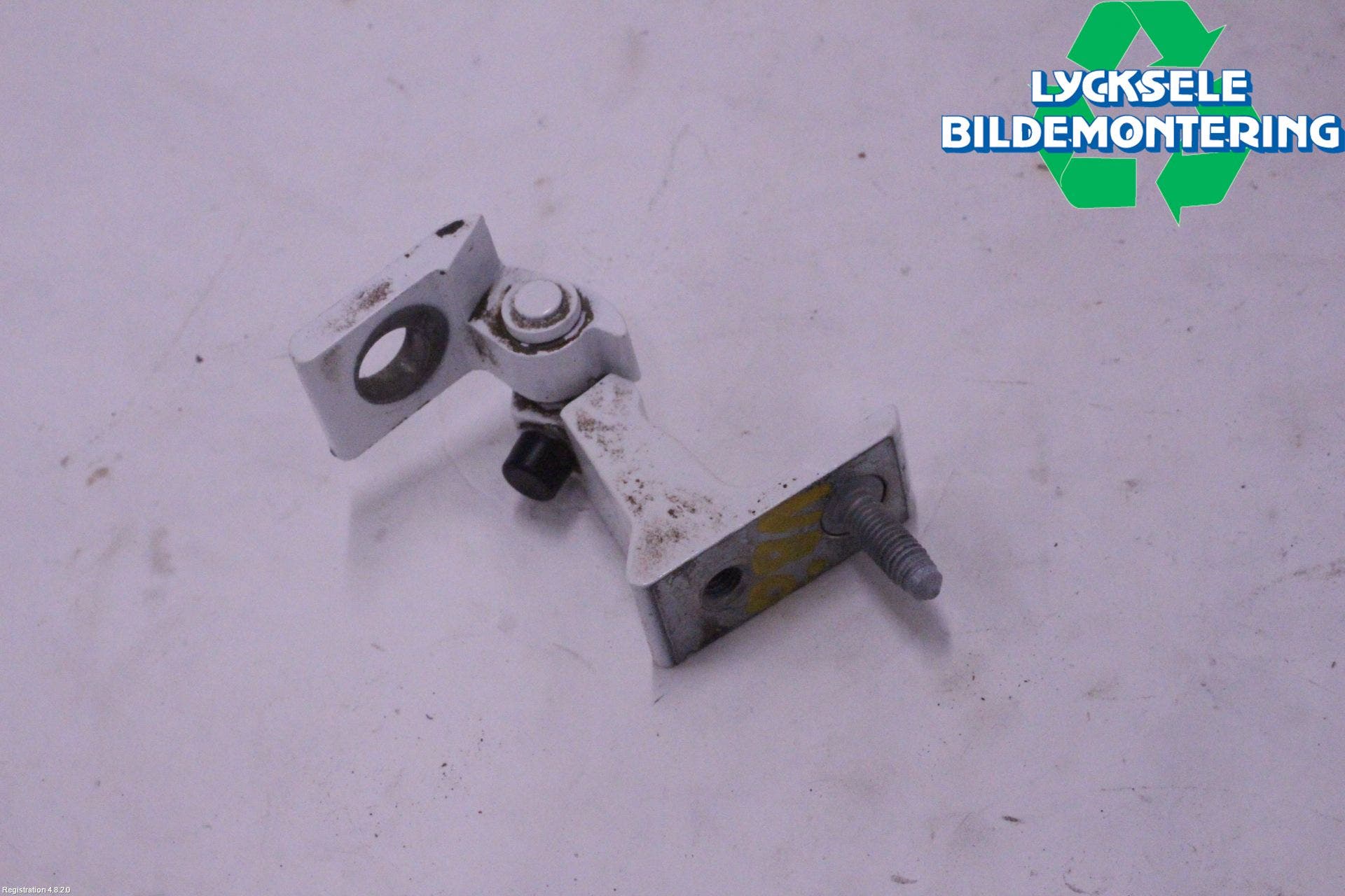 Audi A6 F2/C8 19- Dörrgångjärn