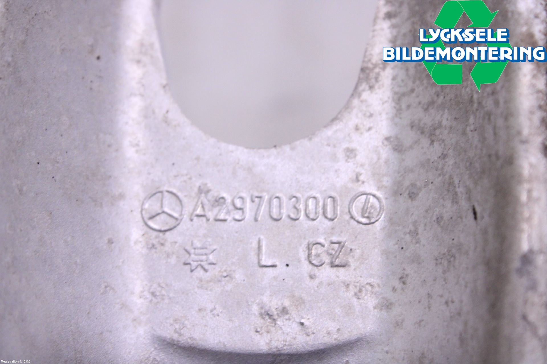 Mercedes-Benz MB EQE SUV (X294) 22- Bärarm Bak Vänster