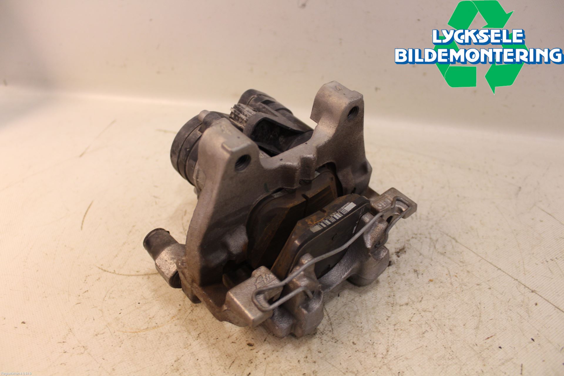 Volkswagen VW PASSAT 15-19 Bromsok Bak Höger