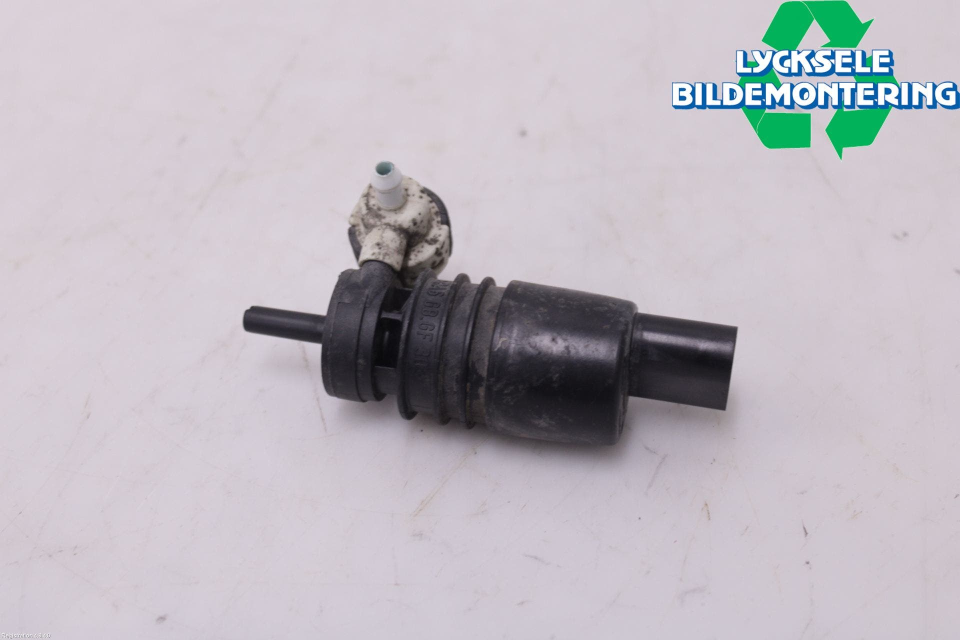 Ford KUGA 13-16 Spolarpump Vindruta