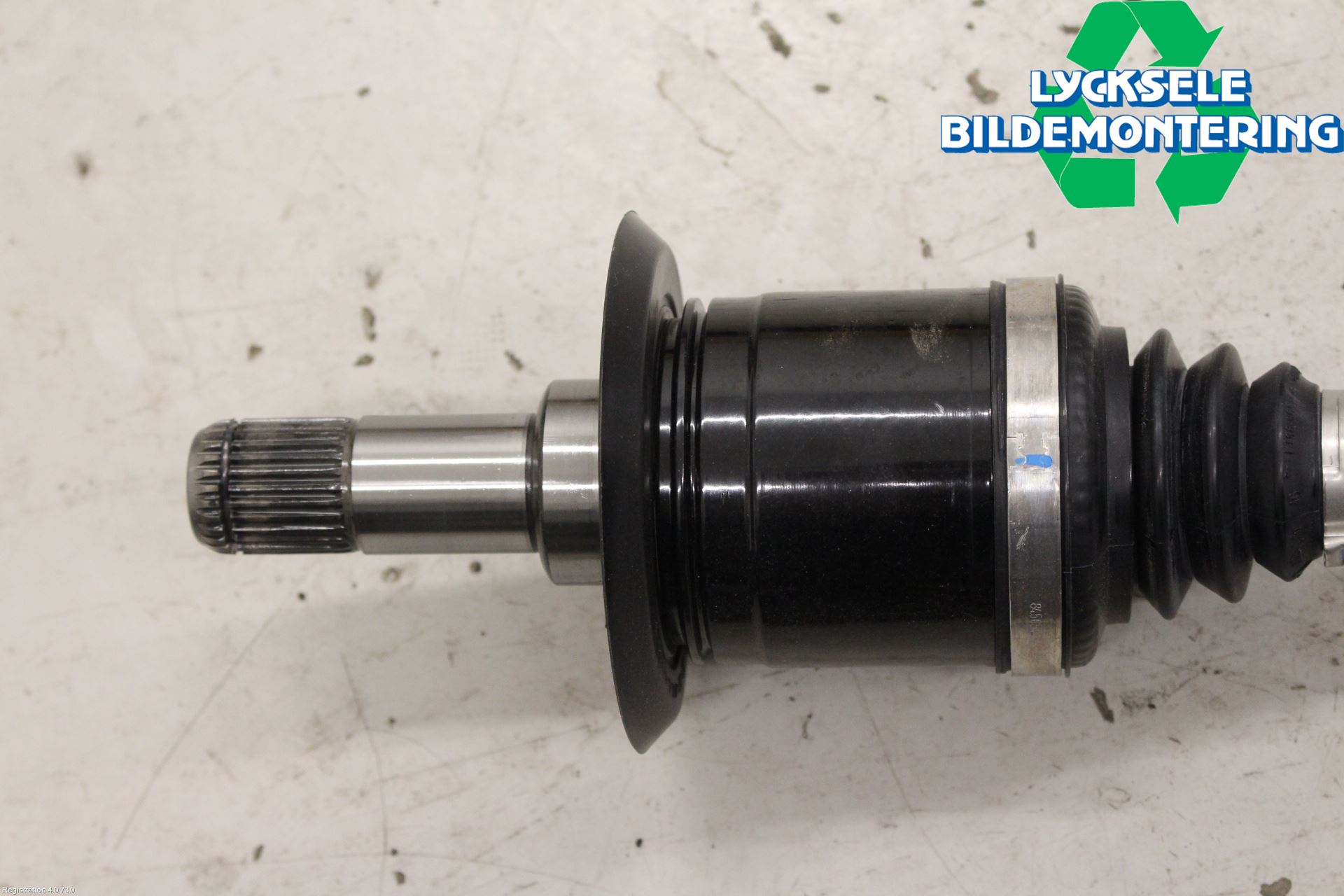 BMW 3 G20/G21/G80/G81 19- Drivaxel Bak Vänster