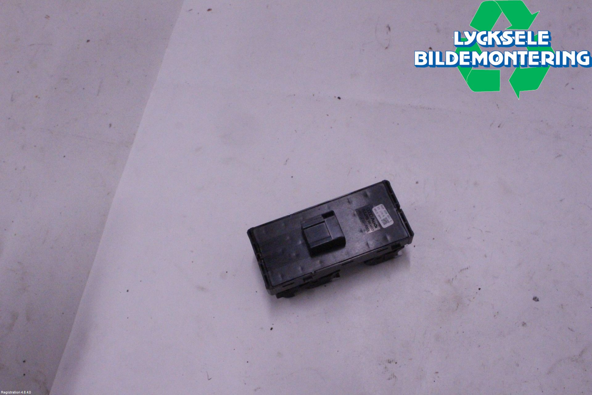 Audi A4/S4 B9 20- Strömställare Elhiss