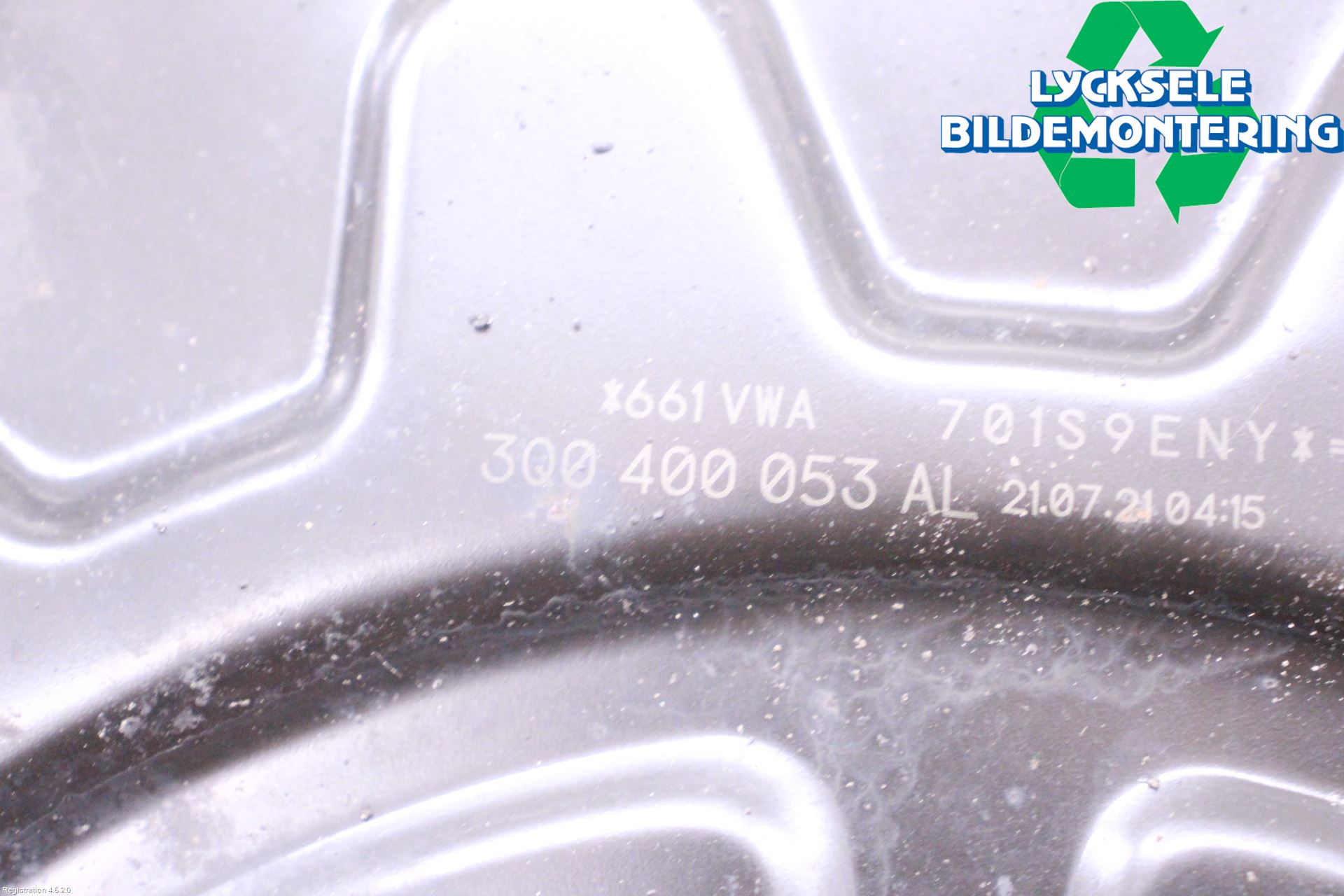 Volkswagen VW PASSAT 20-24 Bromssköld Fram