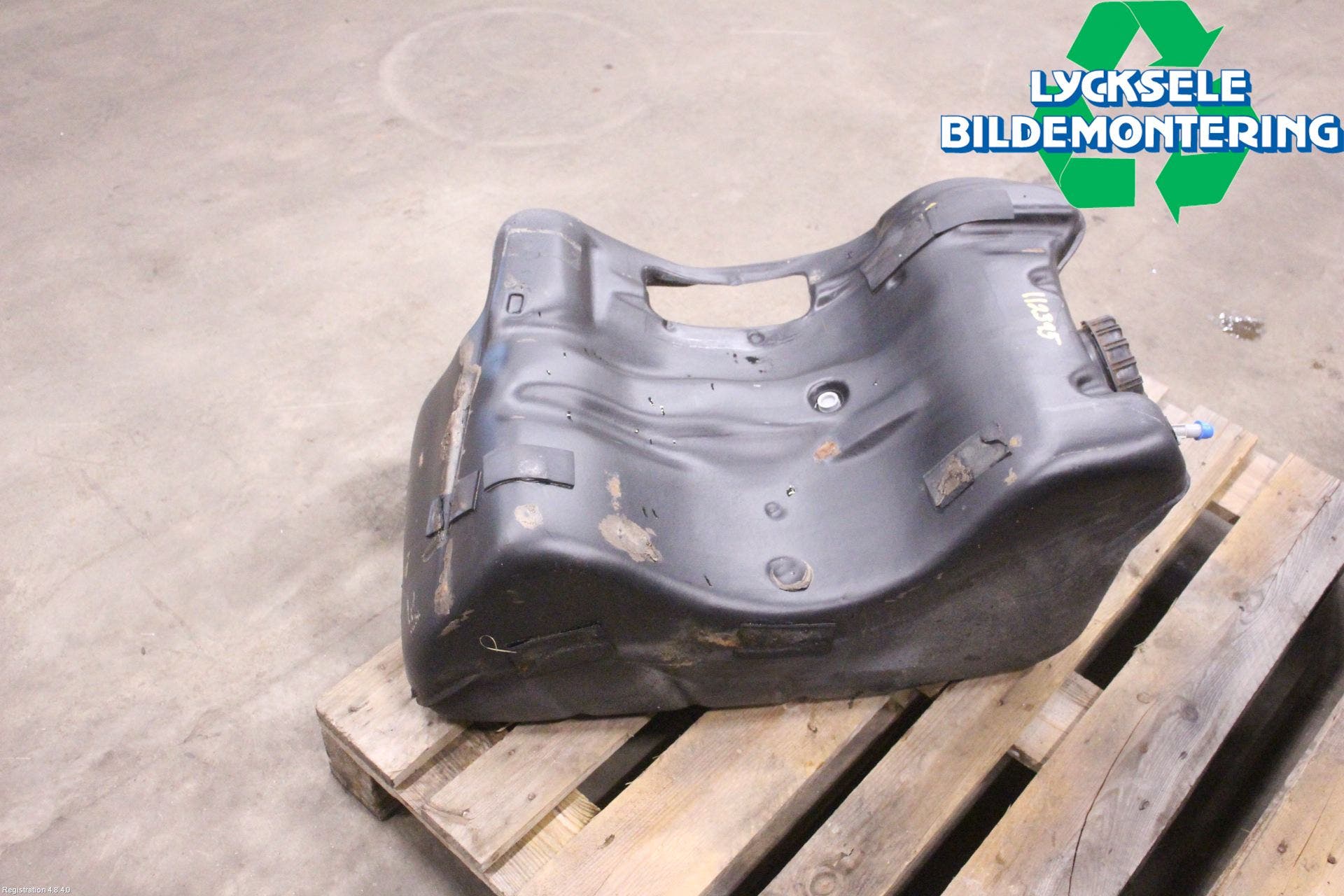 Volvo 940 91-98 Bränsletank