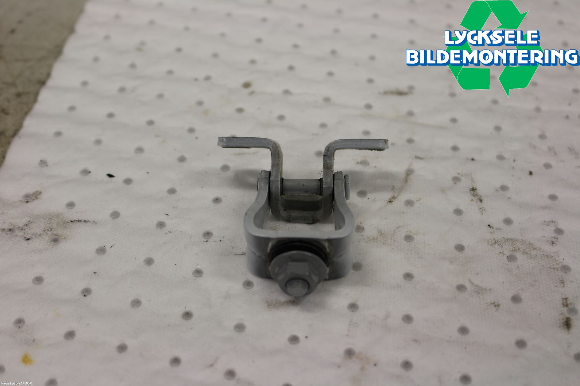 Volkswagen VW TIGUAN 07-16 Bakluckegångjärn Hö