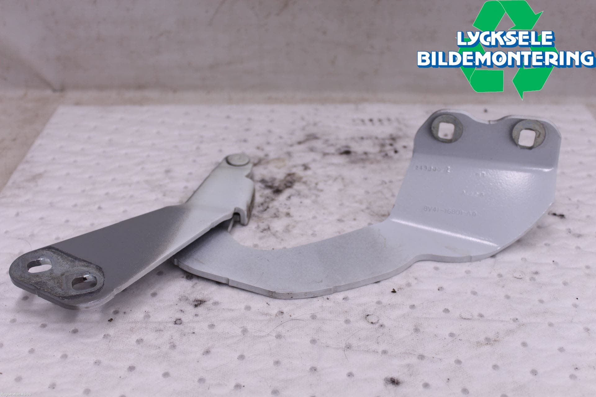 Ford KUGA 08-12 Huvgångjärn