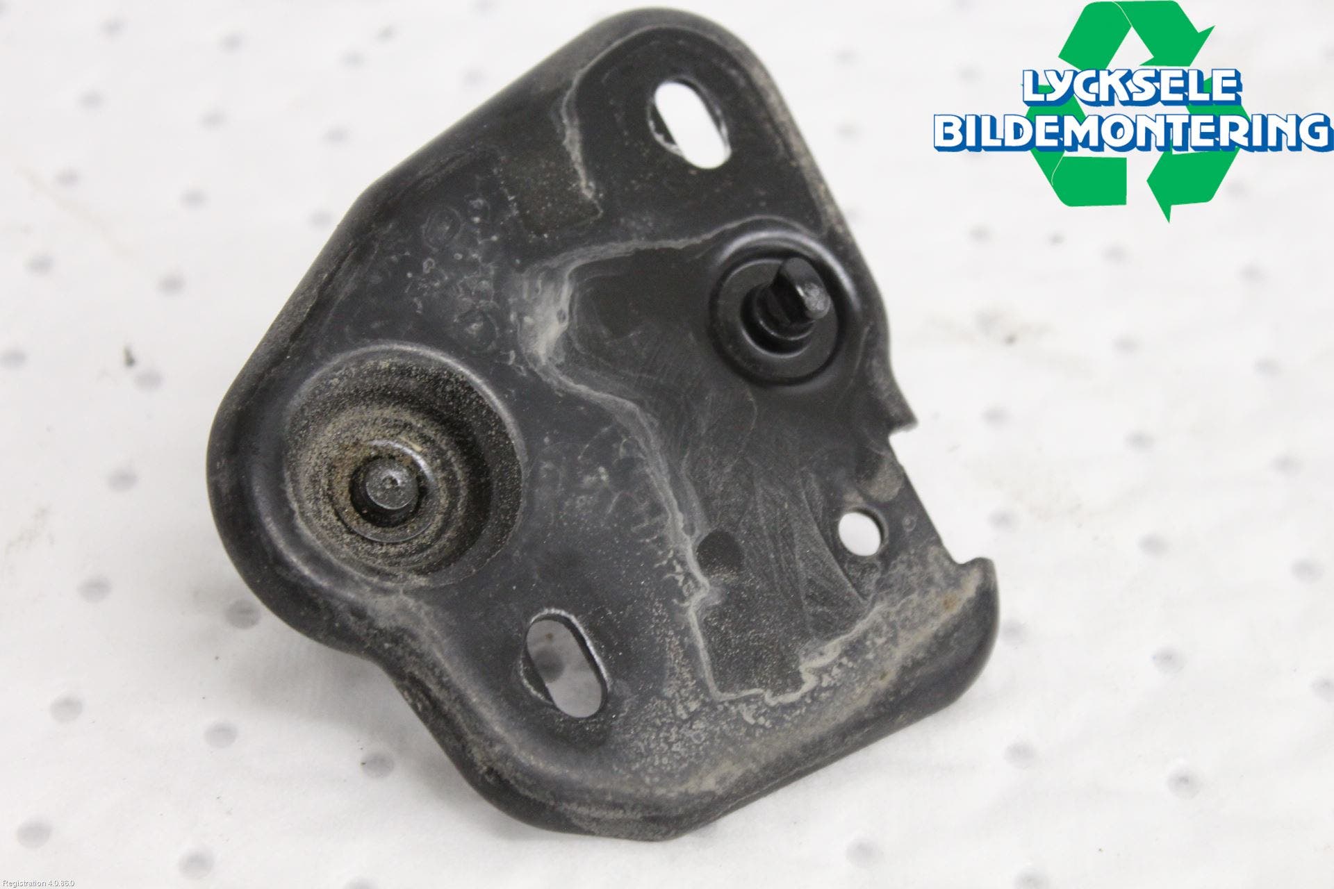 Audi A1 19- Huv Spärr