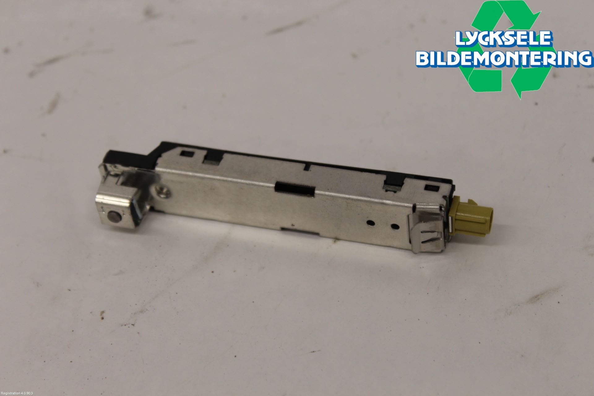 Volkswagen VW TIGUAN 16-24 Antennförstärkare