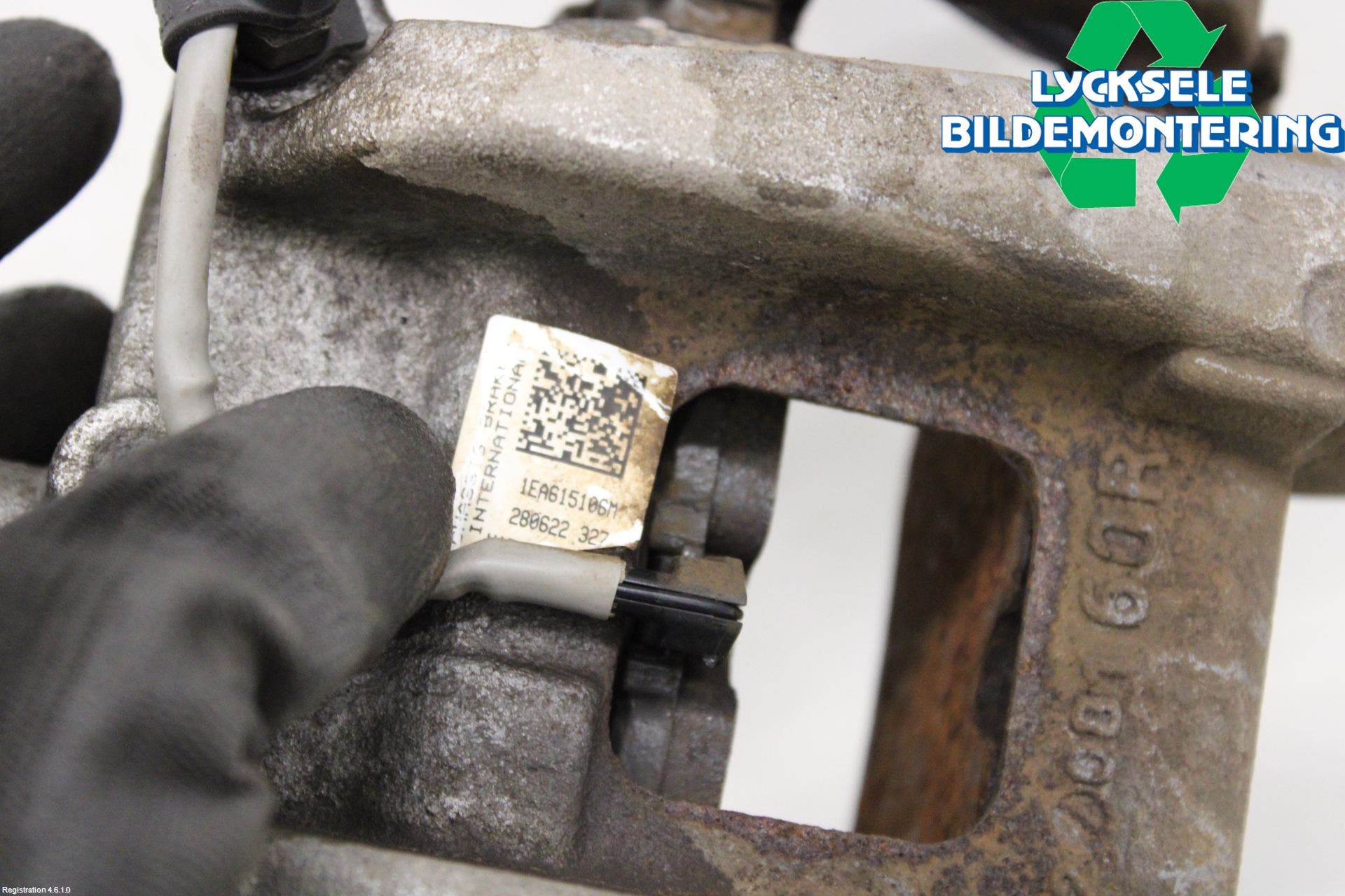 CUPRA BORN 22- Bromsok Fram Höger