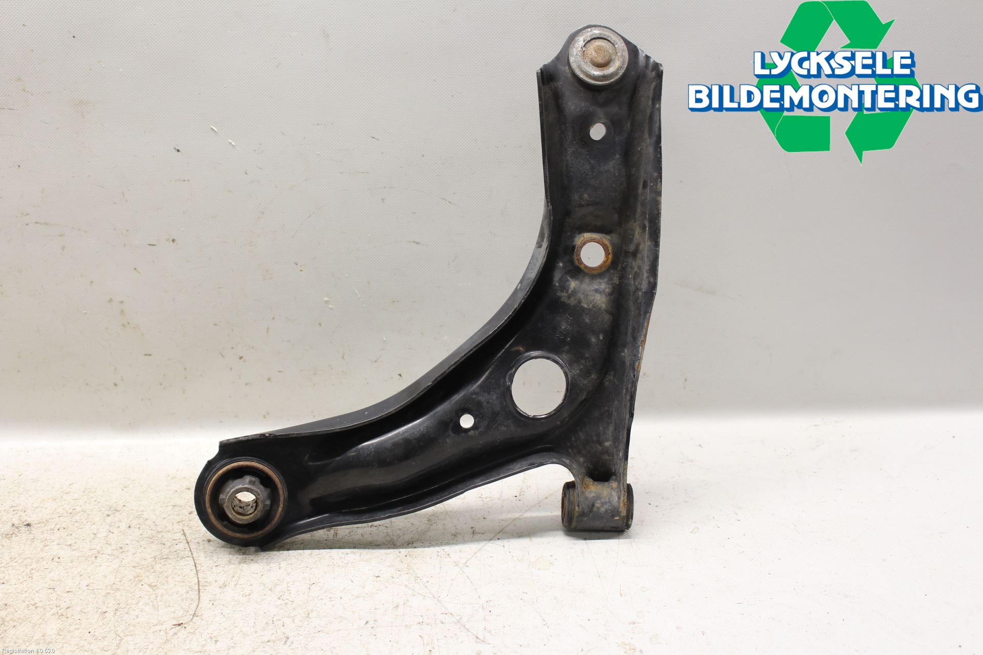 Toyota AYGO 15-21 Bärarm Fram Undre Hö