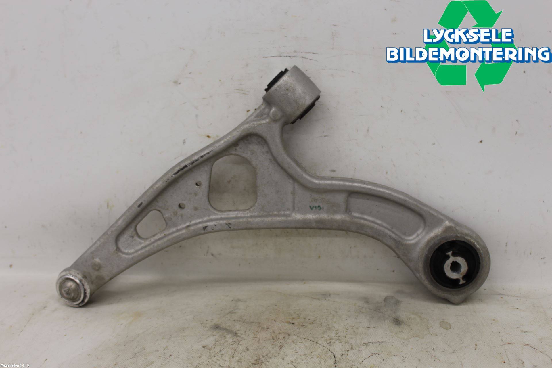 Ford MUSTANG Mach-E 21- Bärarm Fram Undre Hö