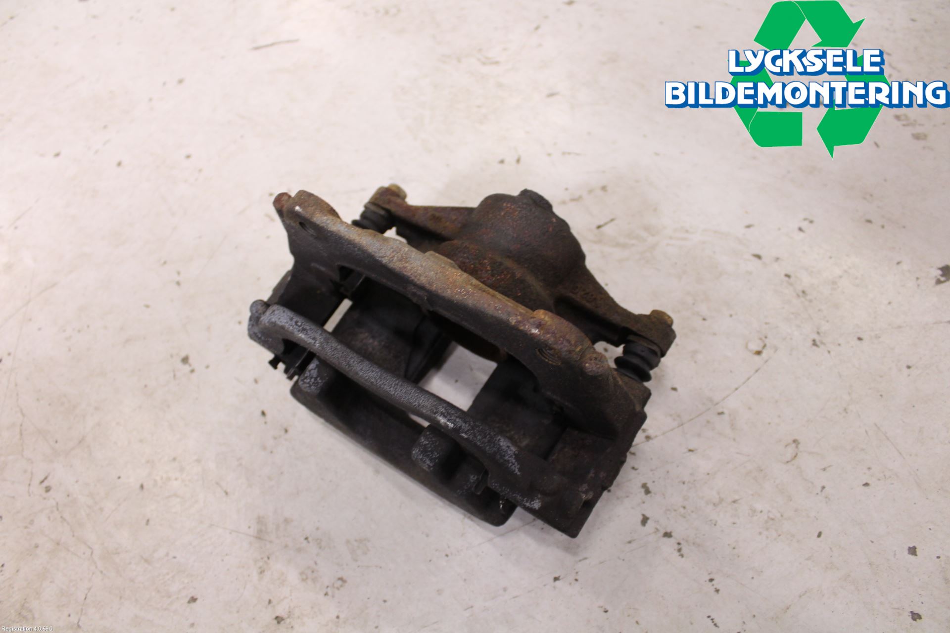 Toyota AVENSIS 16-18 Bromsok Fram Vänster