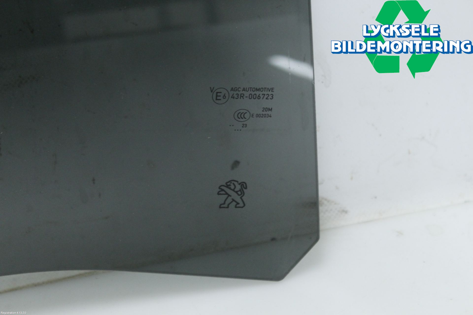 Peugeot 2008/E-2008 20- Dörruta Bak Höger
