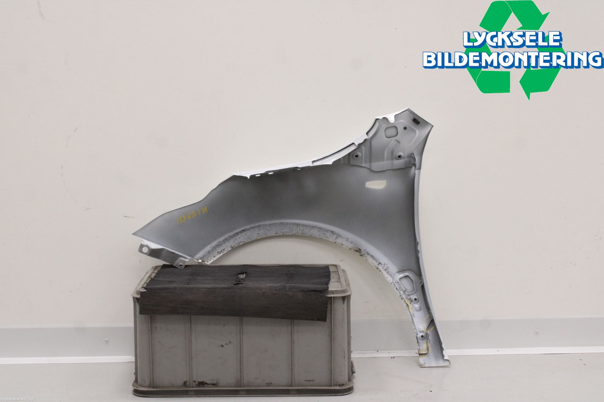 Kia CEED 12-18 Skärm Fram Höger