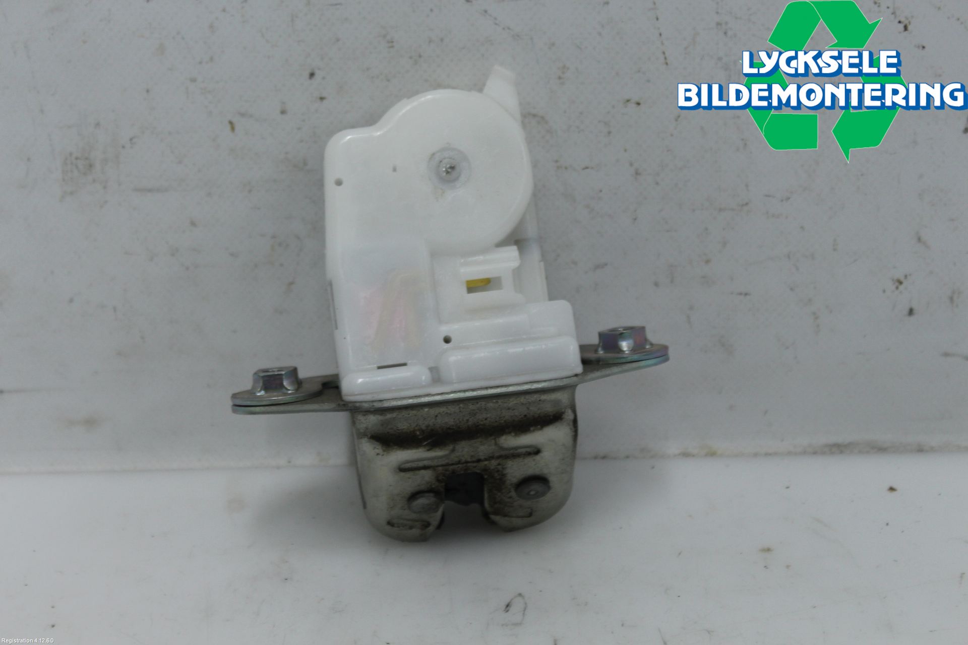 Subaru OUTBACK 15-20 Låskista Baklucka