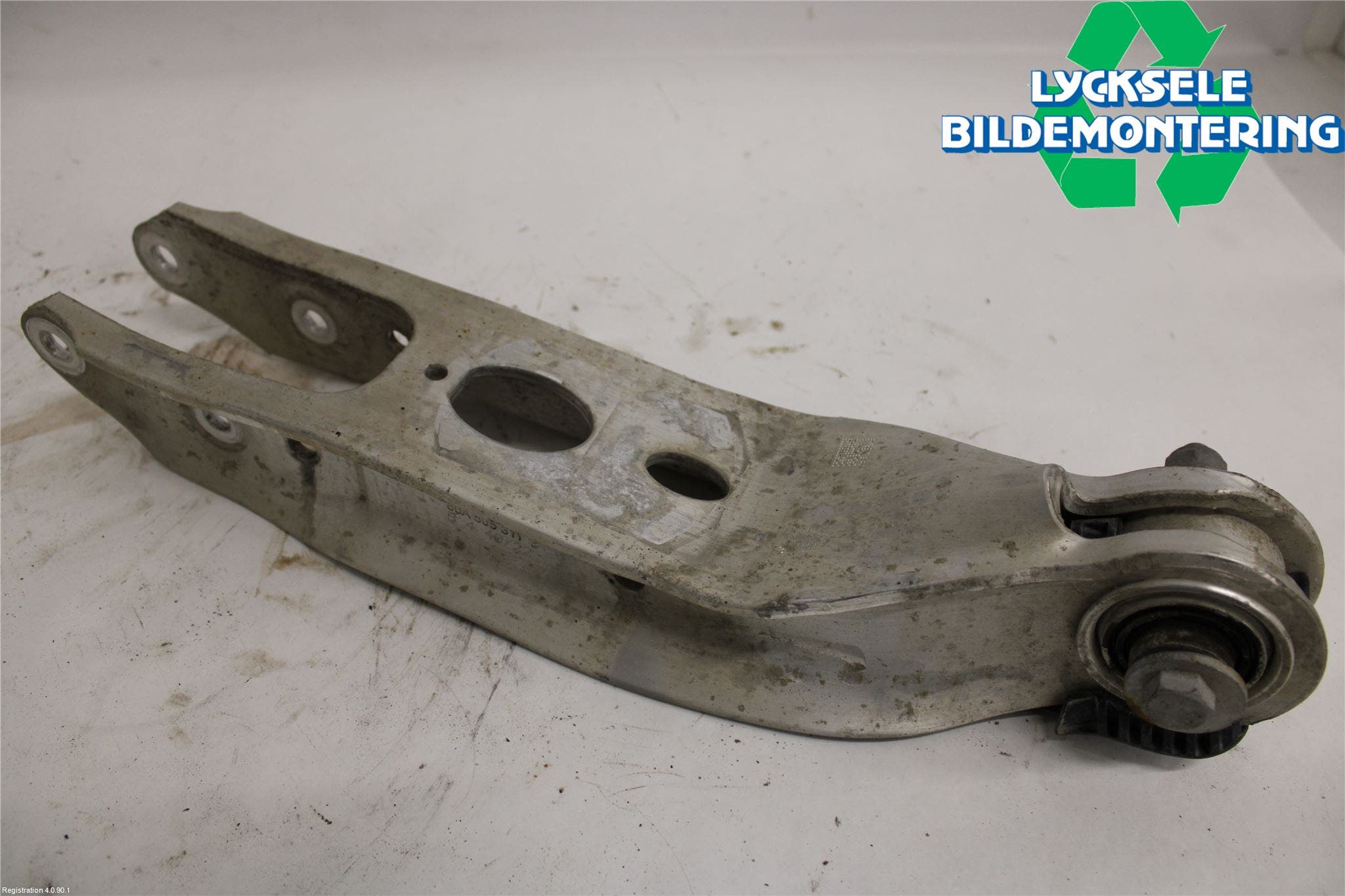 Audi A6 F2/C8 19- Bärarm Bak Vä-Hö