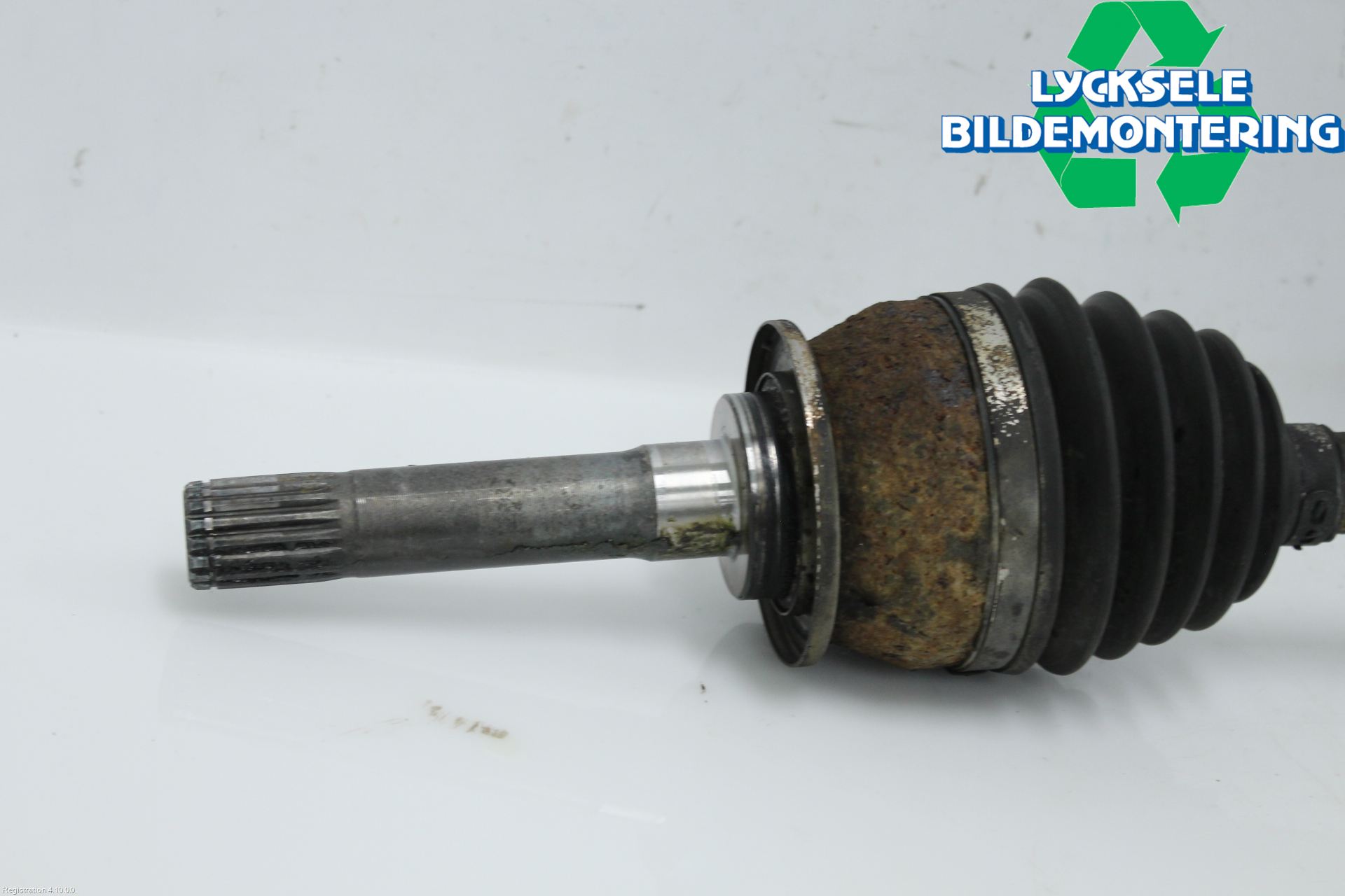 Isuzu D-MAX Drivaxel Fram Vänster
