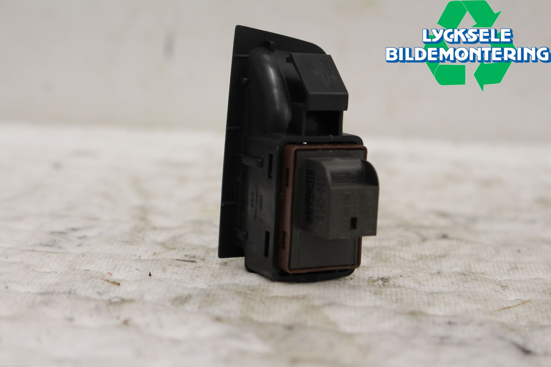 Audi A6 ALLROAD 12-18 Strömställare Baklucka