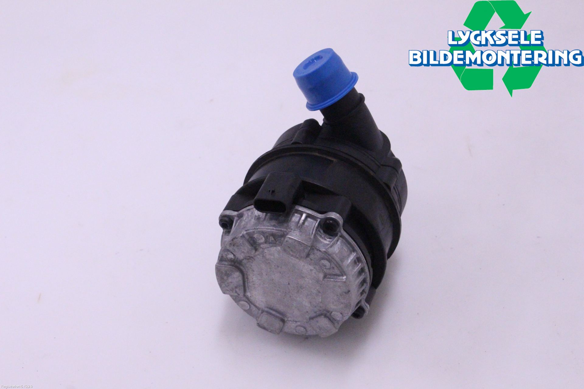 Volkswagen VW PASSAT 20-24 Vattenpump