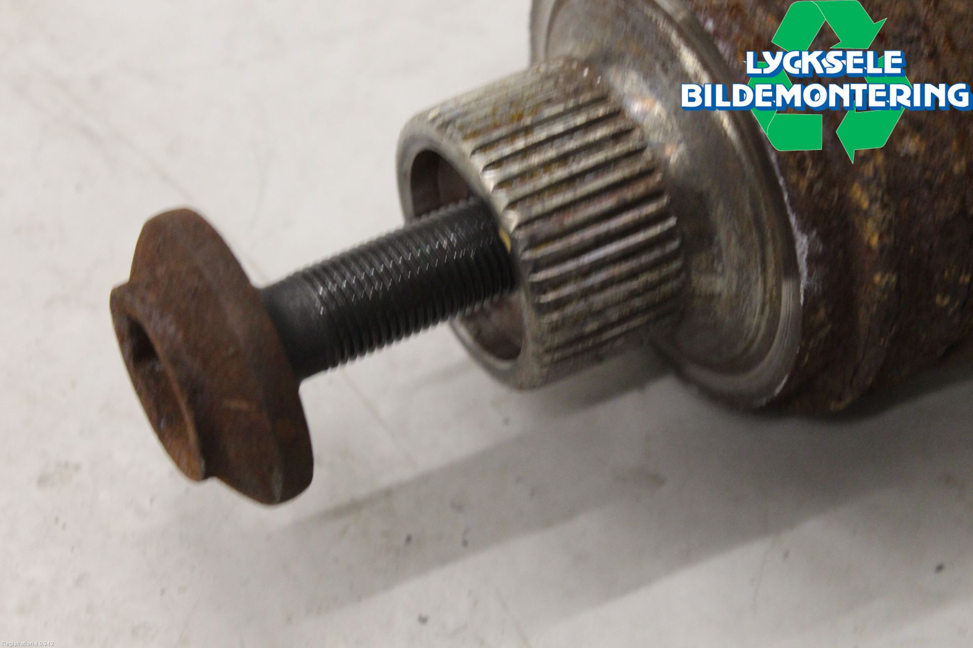 Audi A4 12-15 Drivaxel Bak Höger